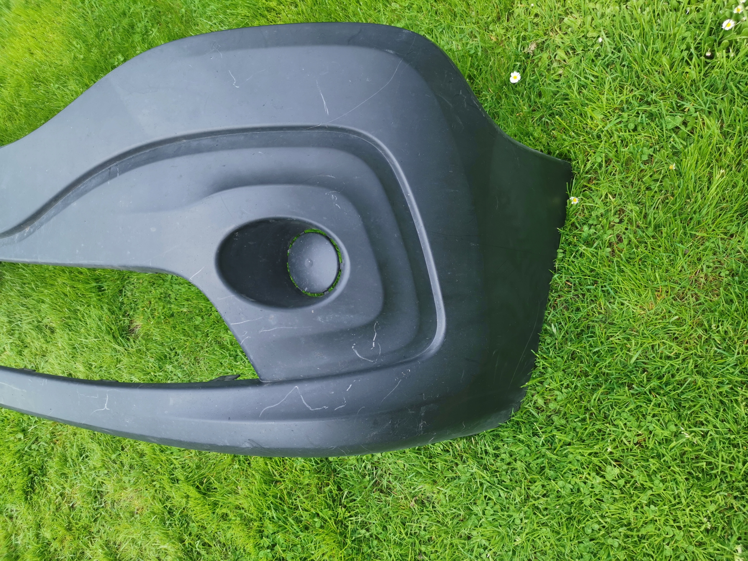 front bumper RENAULT TRAFIC III 14- front