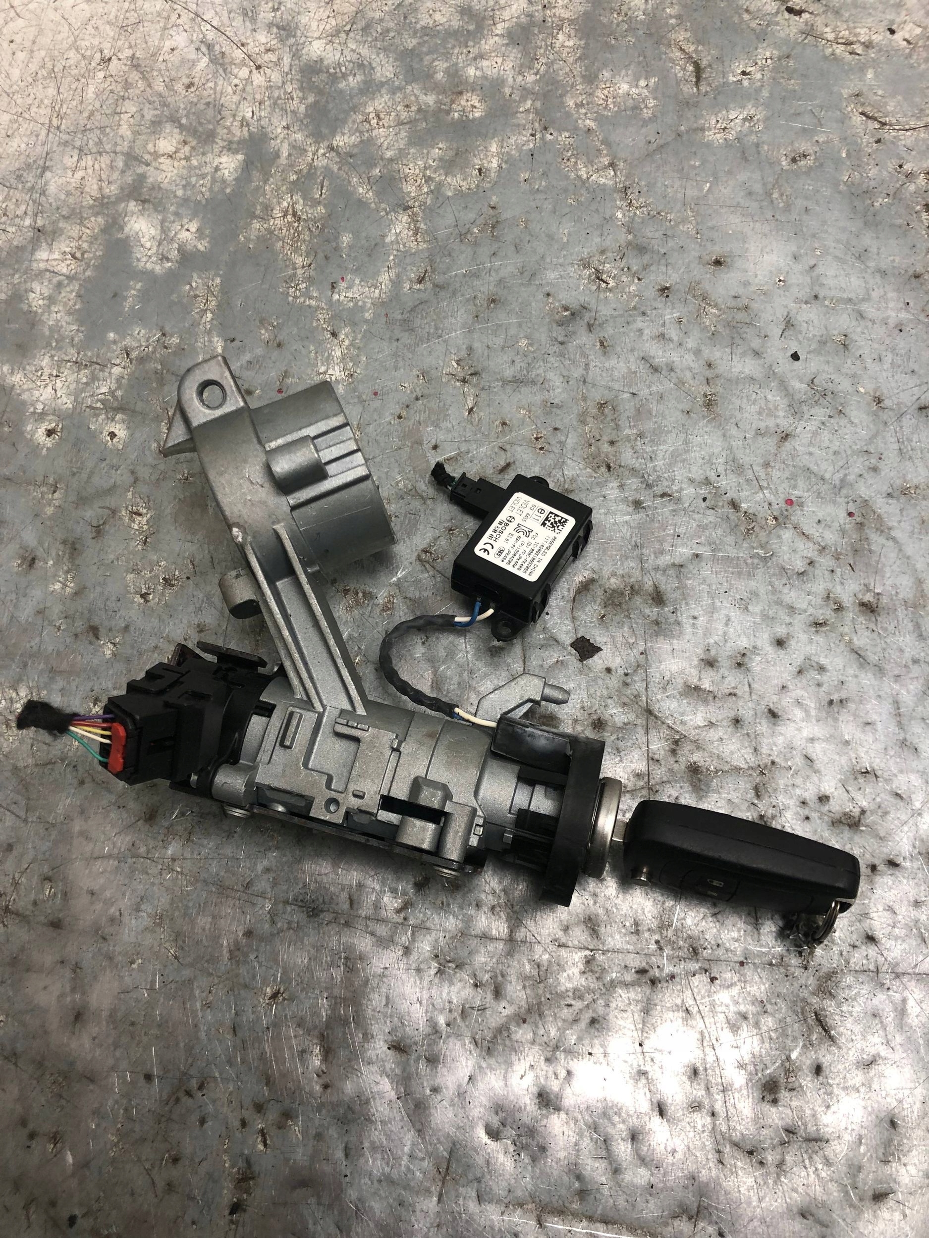 ignition + key OPEL KARL 13383062 13504286