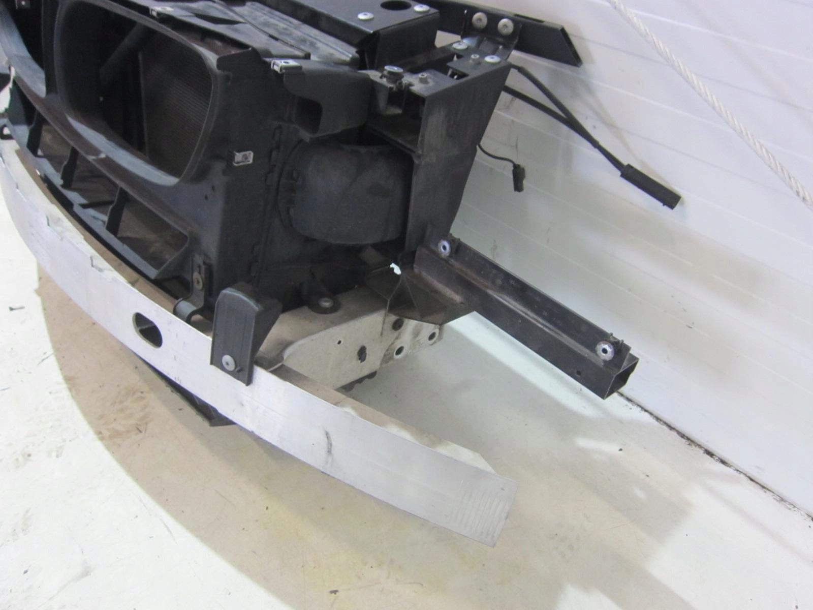 BMW X3 F25 X4 F26 N20 N26 2.8 PAS PRZEDNI KOMPLET CHŁODNIC BELKA 7601176 Typ samochodu Samochody osobowe