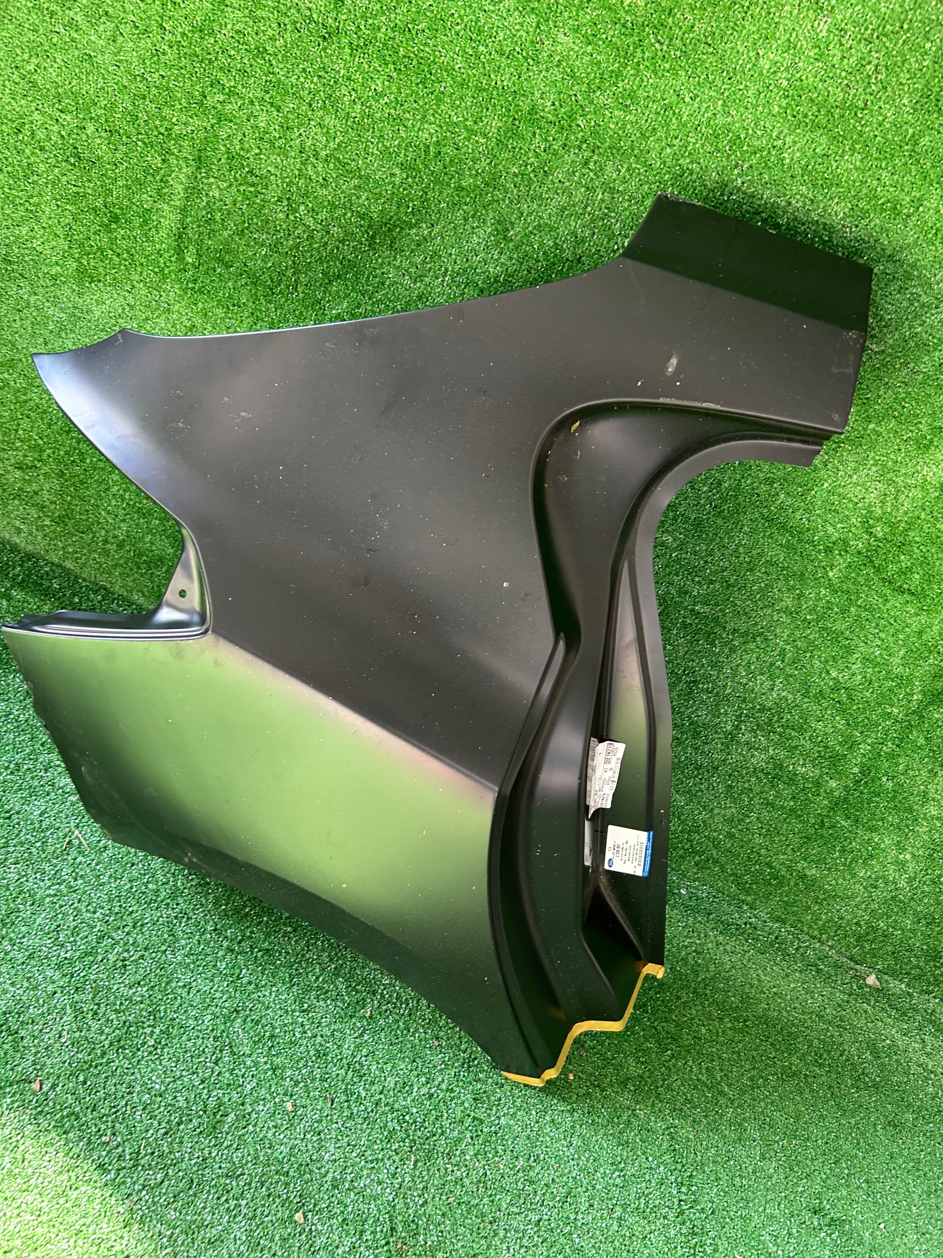 Ford Focus MKIV mk 4 fender rear part right side OE