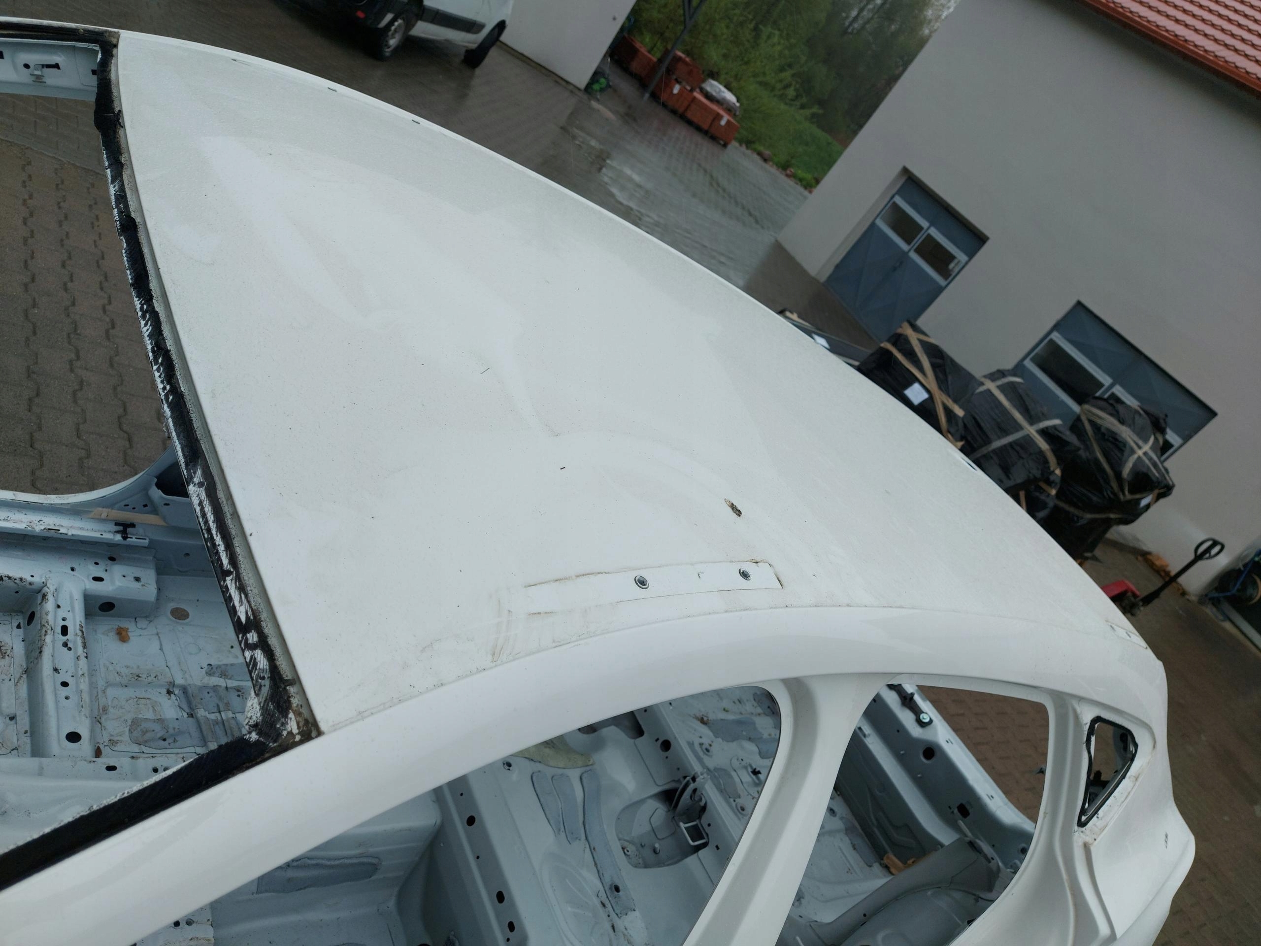 CUPRA FORMENTOR 5FF dach BIALY LB9A