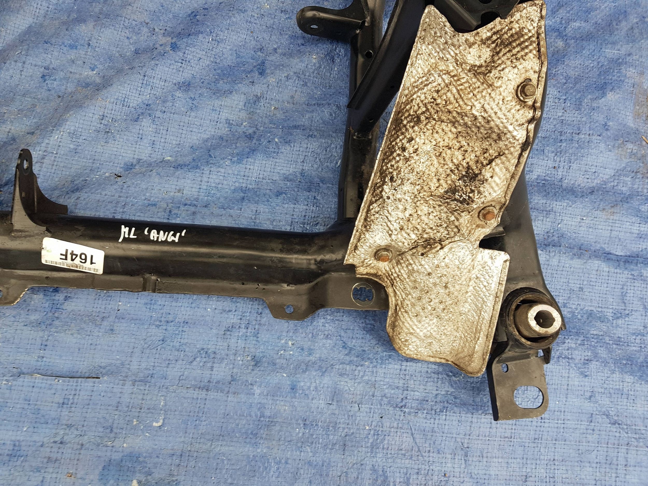 axle beam subframe axle beam of the engine front front MERCEDES ML W164 GL X164