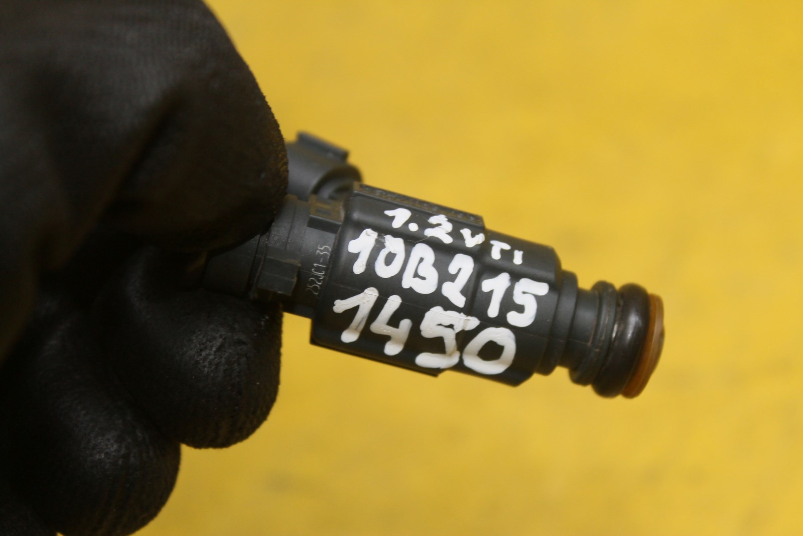 форсунка 9676017480 peugeot 208 1.2