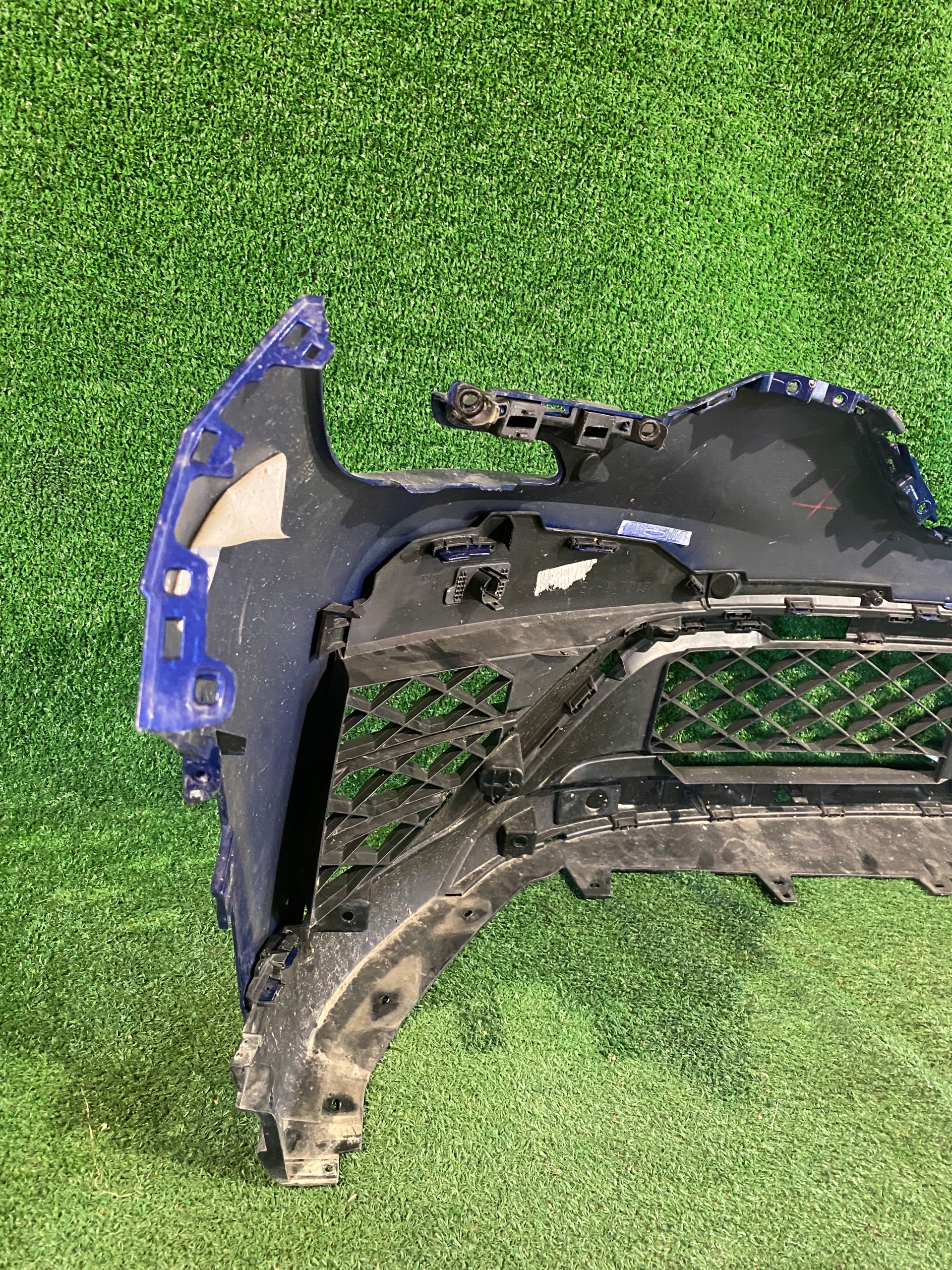 front bumper front RENAULT CAPTUR II RS-LINE NR.Z3379