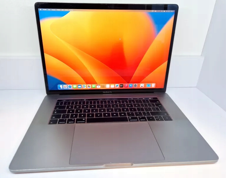 Macbook Pro 15 2019 w Laptopy, notebooki, ultrabooki Apple