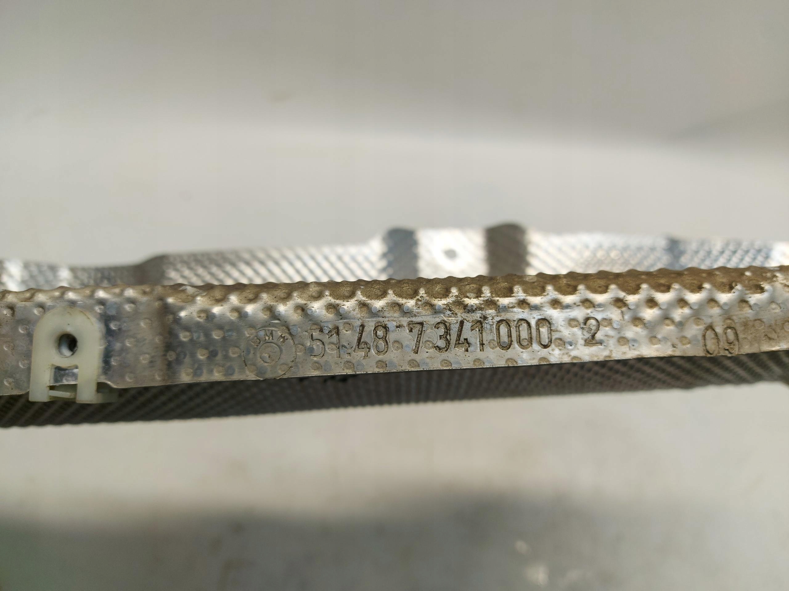 BMW G20 LIFT Blende Abdeckung TERMICZNA 7341000