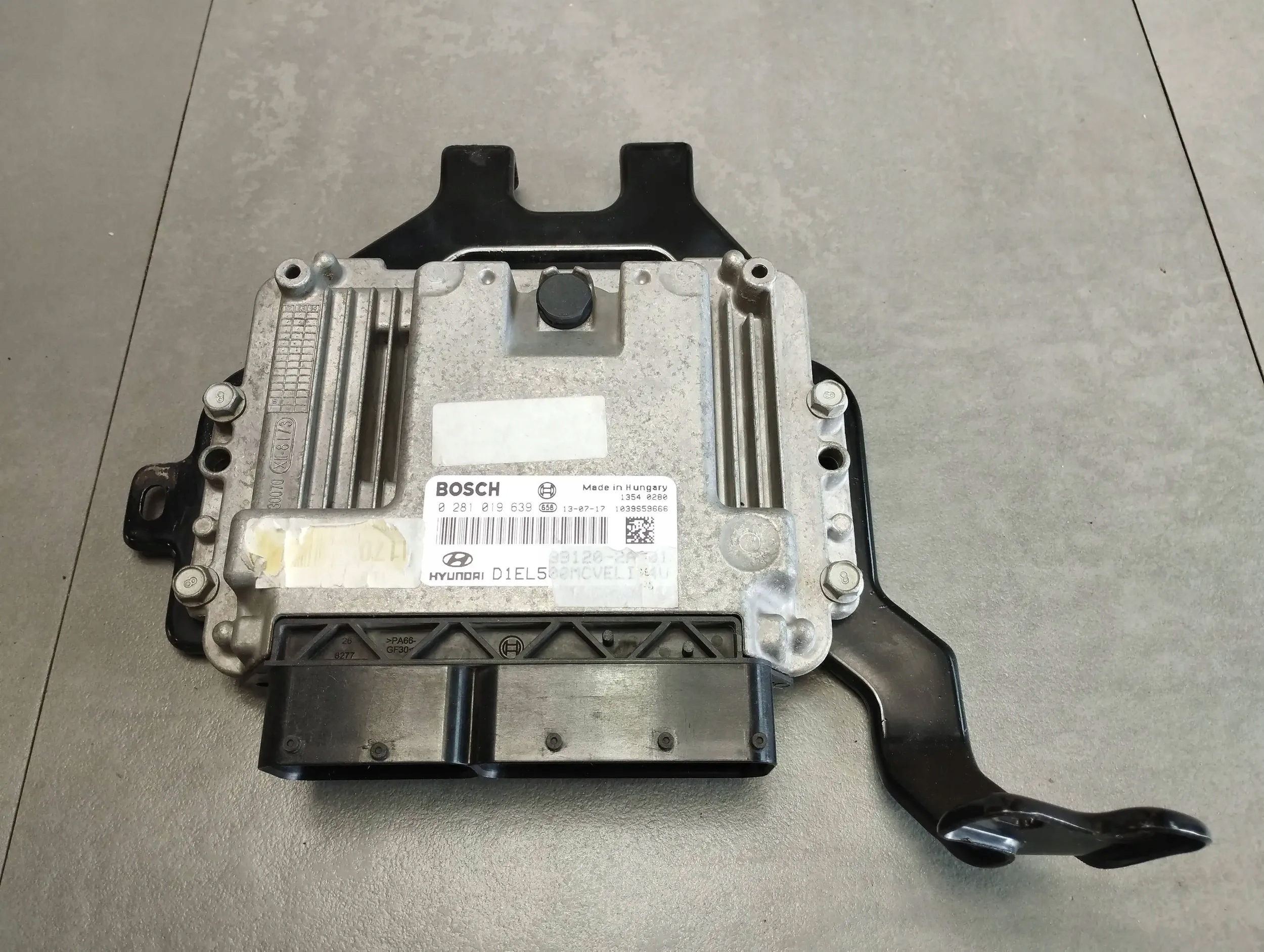 Hyundai ix35 1.7 CRDI computer Motore 0281019639