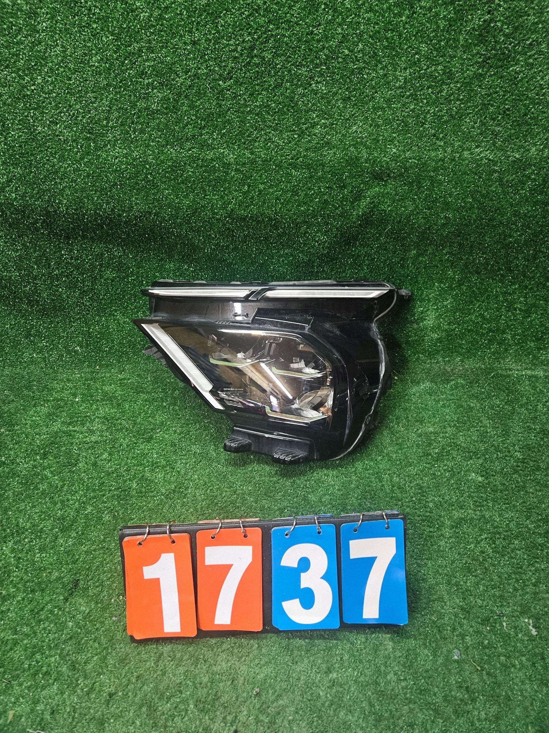 REFLEKTOR left front CITROEN C4 III LIFT 20- FULL LED NR.R1737