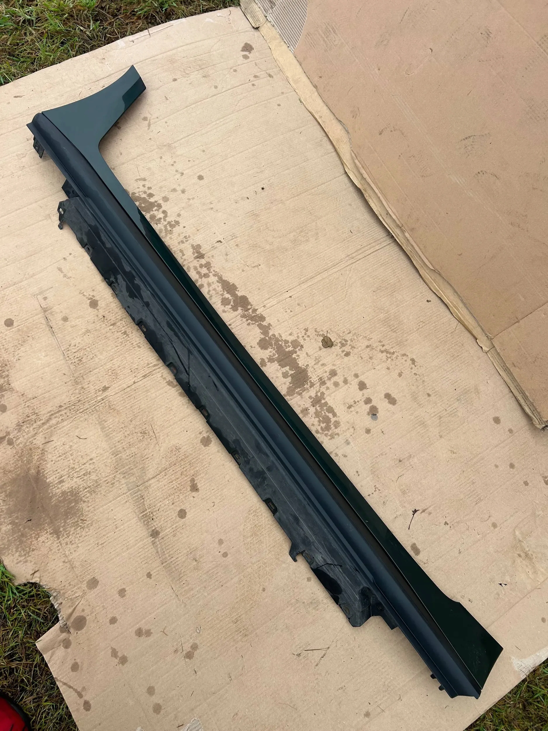 BMW i4 G26 LISTWA PROGOWA LEWA PRÓG LEWY 51778737085