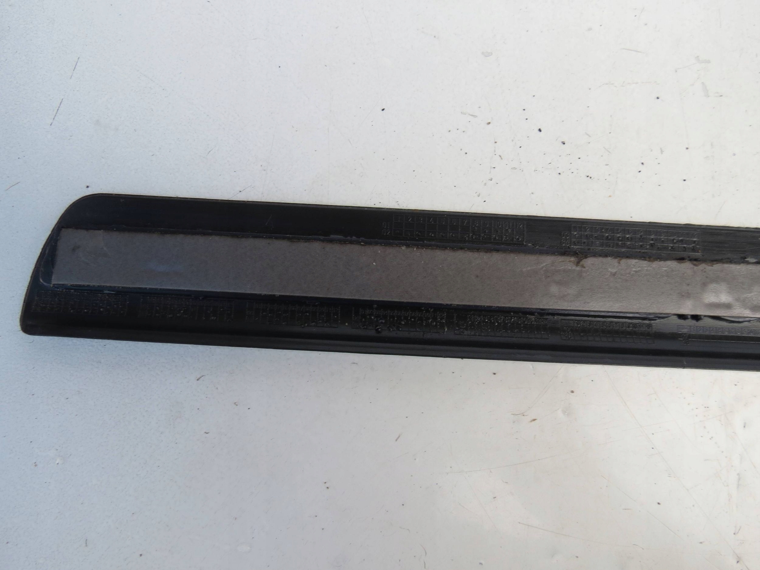 moulding threshold door left VOLVO S60 II 8659960