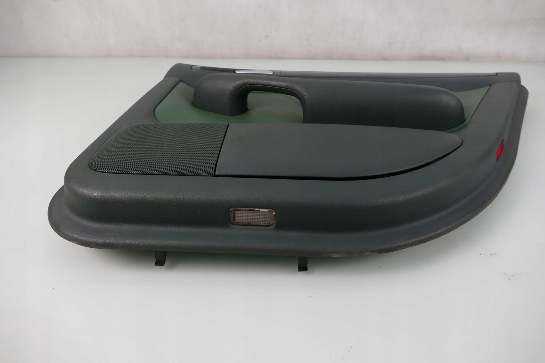 AUDI A6 C5 ALLROAD side door right rear part
