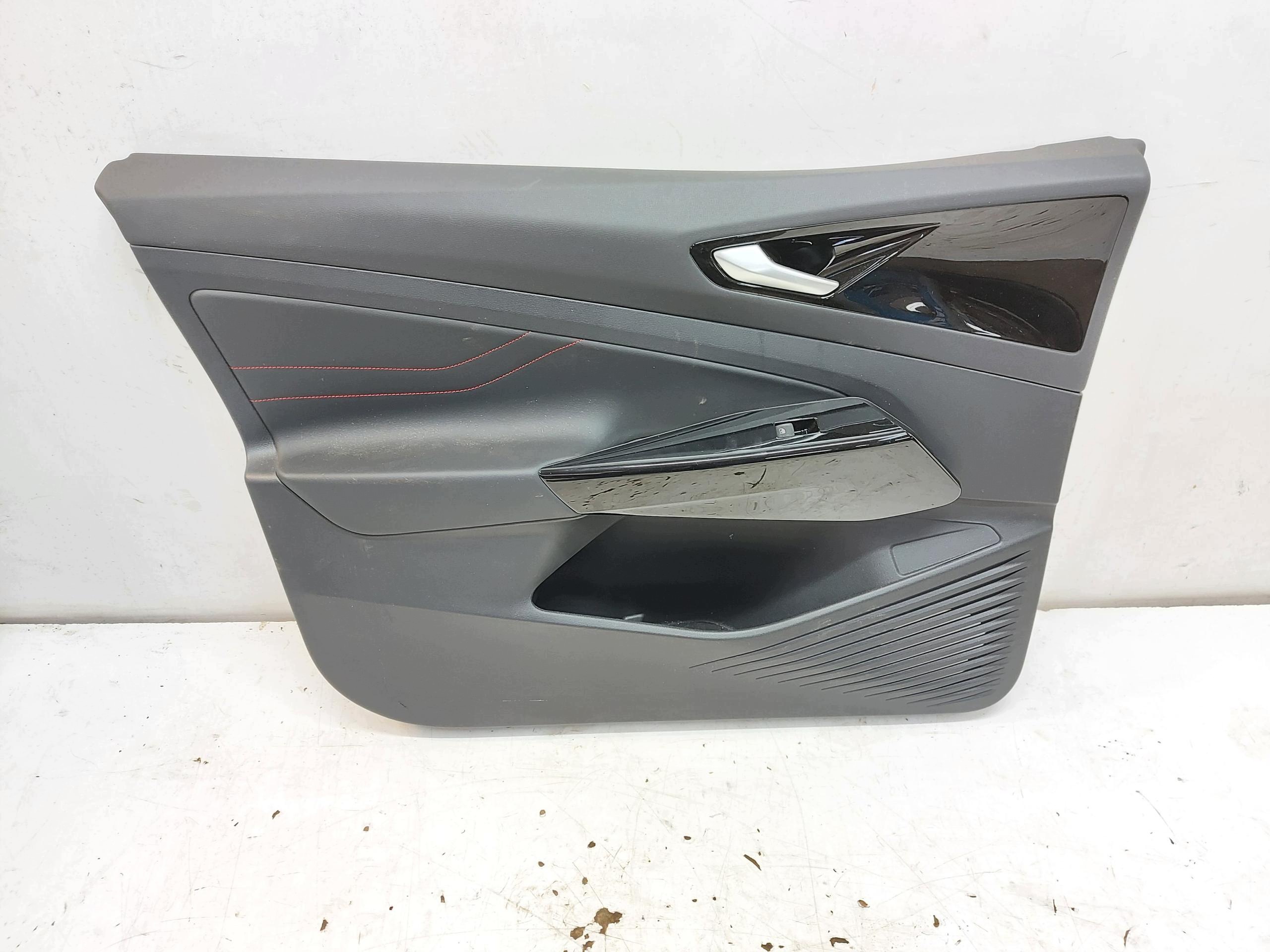 VW ID5 GTX 11E upholstery left front