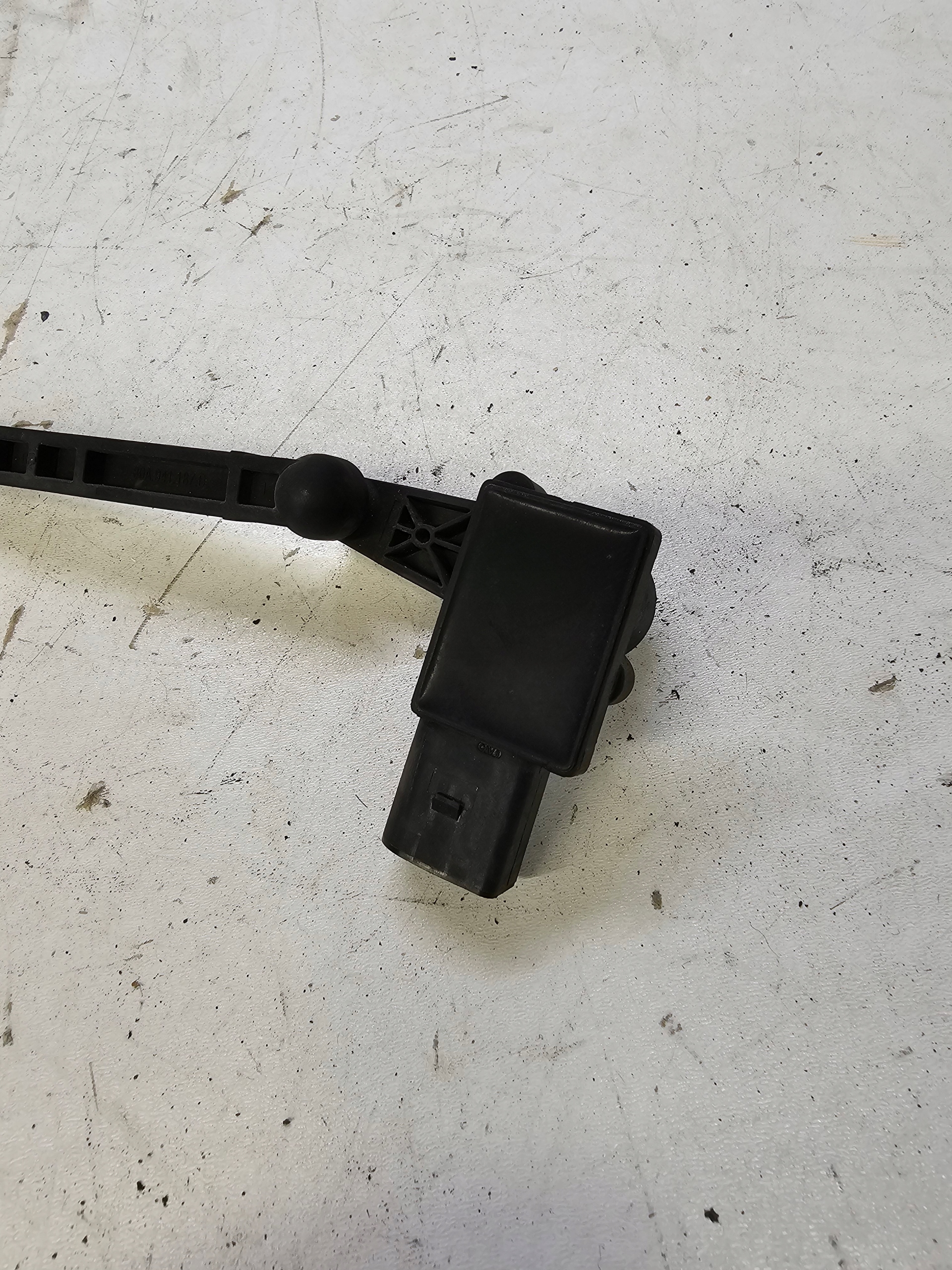 SENSOR POZIOMOWANIA LEUCHTEN AUDI A6 C8 4K0907504