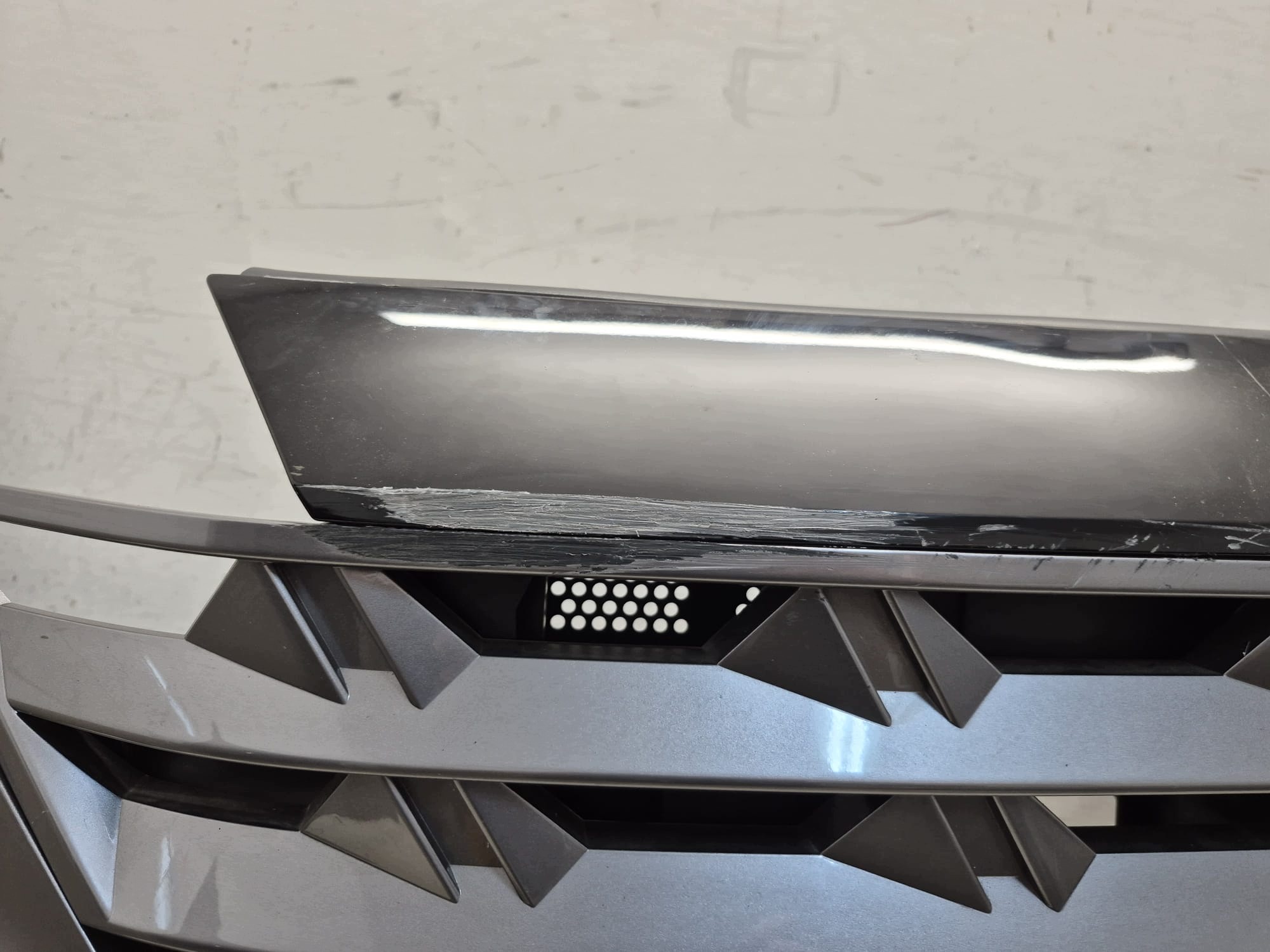 RENAULT BOREAL 25- bumper front front PDC RADAR fog light 622544176R