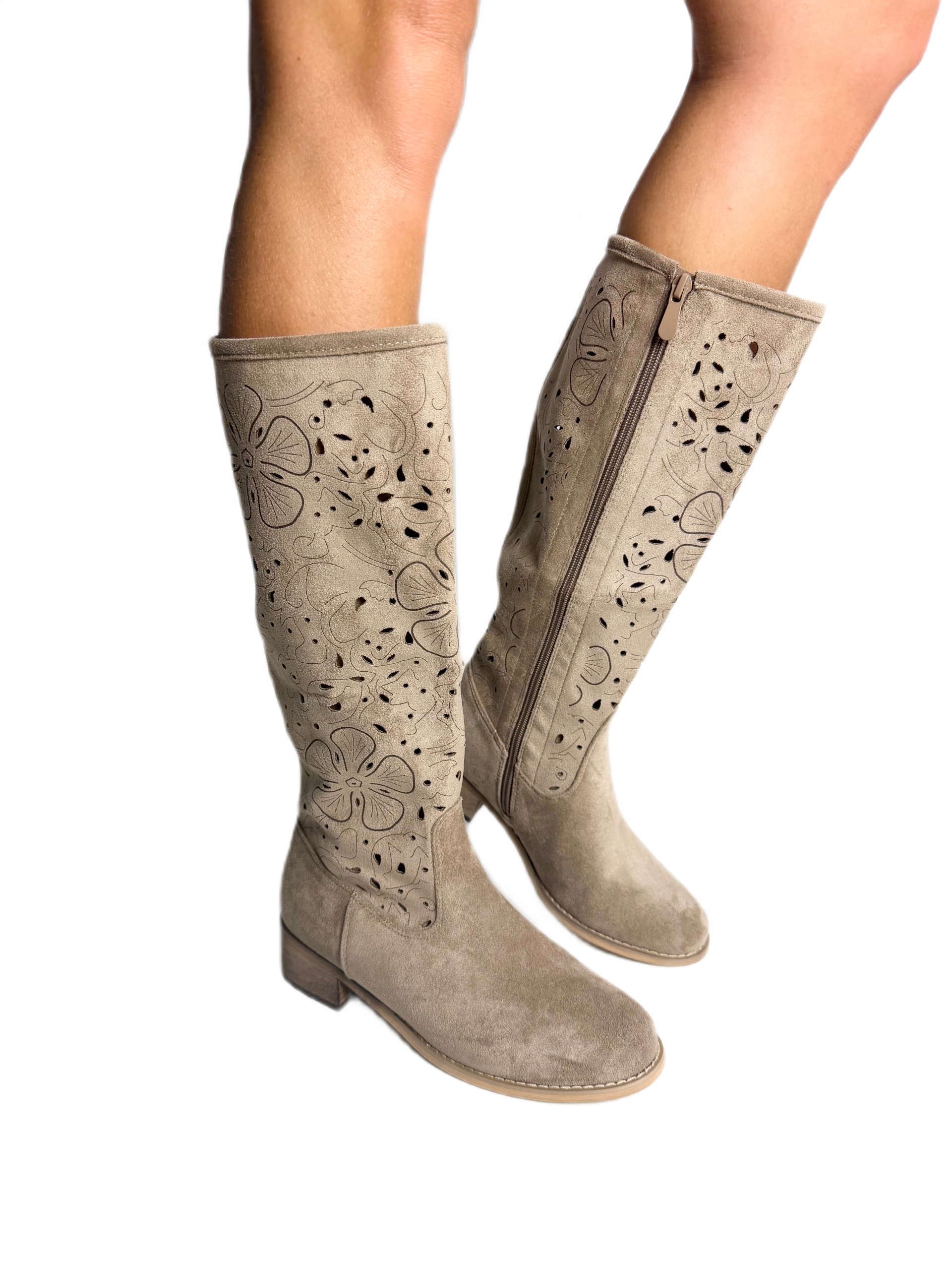 Tmavě béžové khaki dámské ažurové kozačky na zip Seastar velikost 36