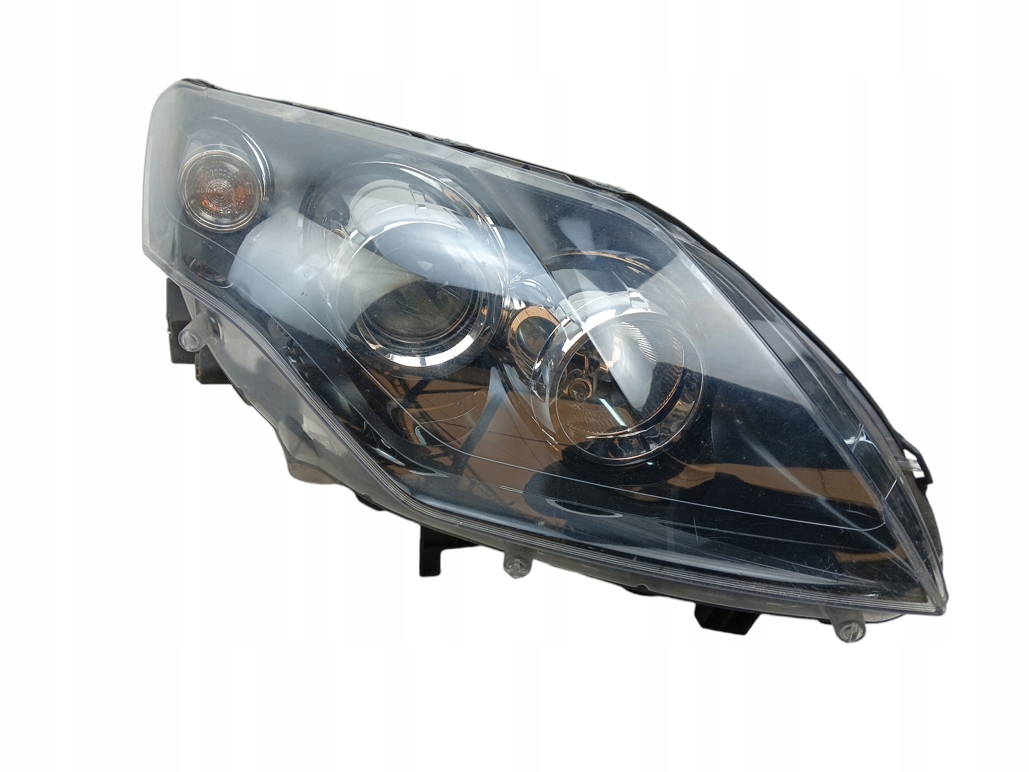 light right front front RENAULT LAGUNA III 260100072R 89902283 EU