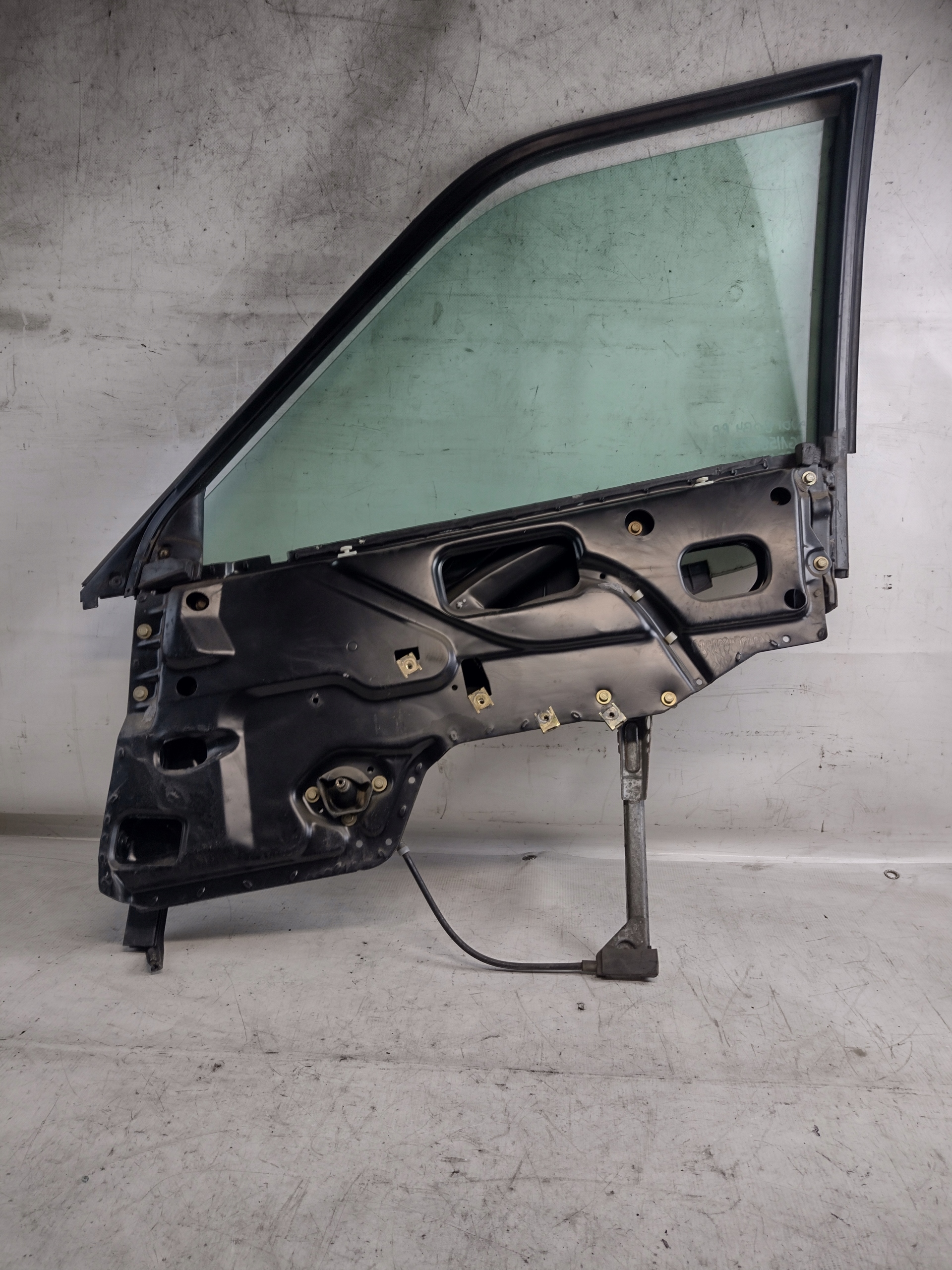frame, window regulator manual right front Audi 80 B4