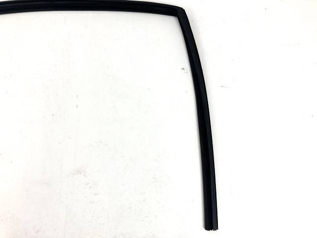 Joint Portière przednich Avant Bouche buse Droit Chrysler Pacifica