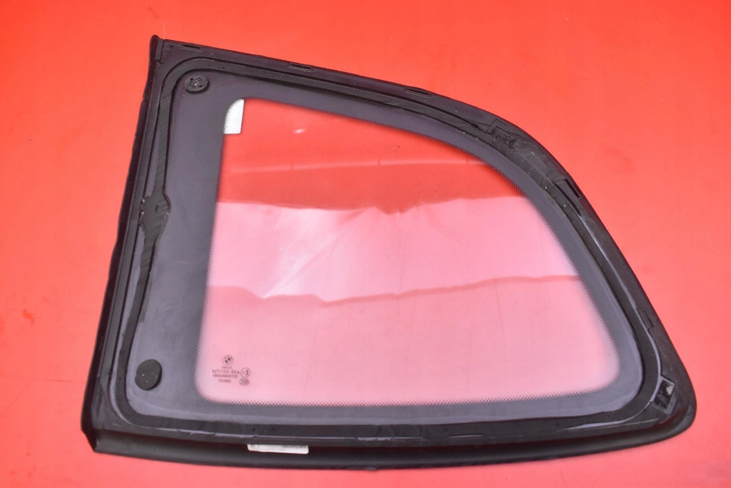 window bodywork right rear part BMW F46 GRAN TOURER 18-21