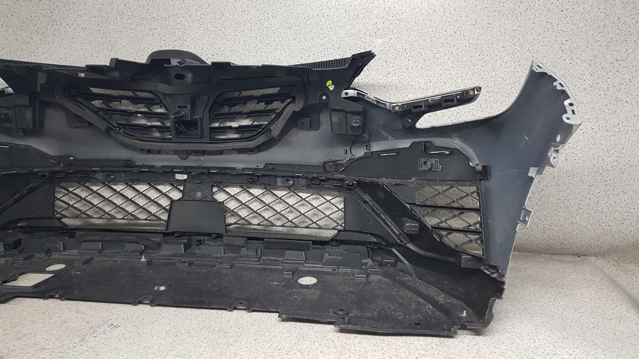 RENAULT CAPTUR 2 II RS LINE 2020 - bumper front 2436
