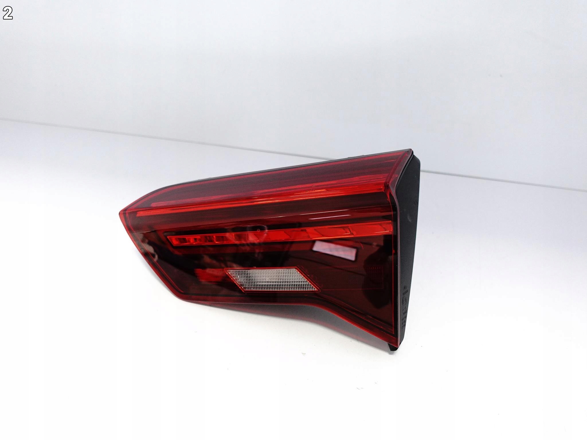 VW T-ROC 2GA 17-21 feu LED droit arrière du capot EU