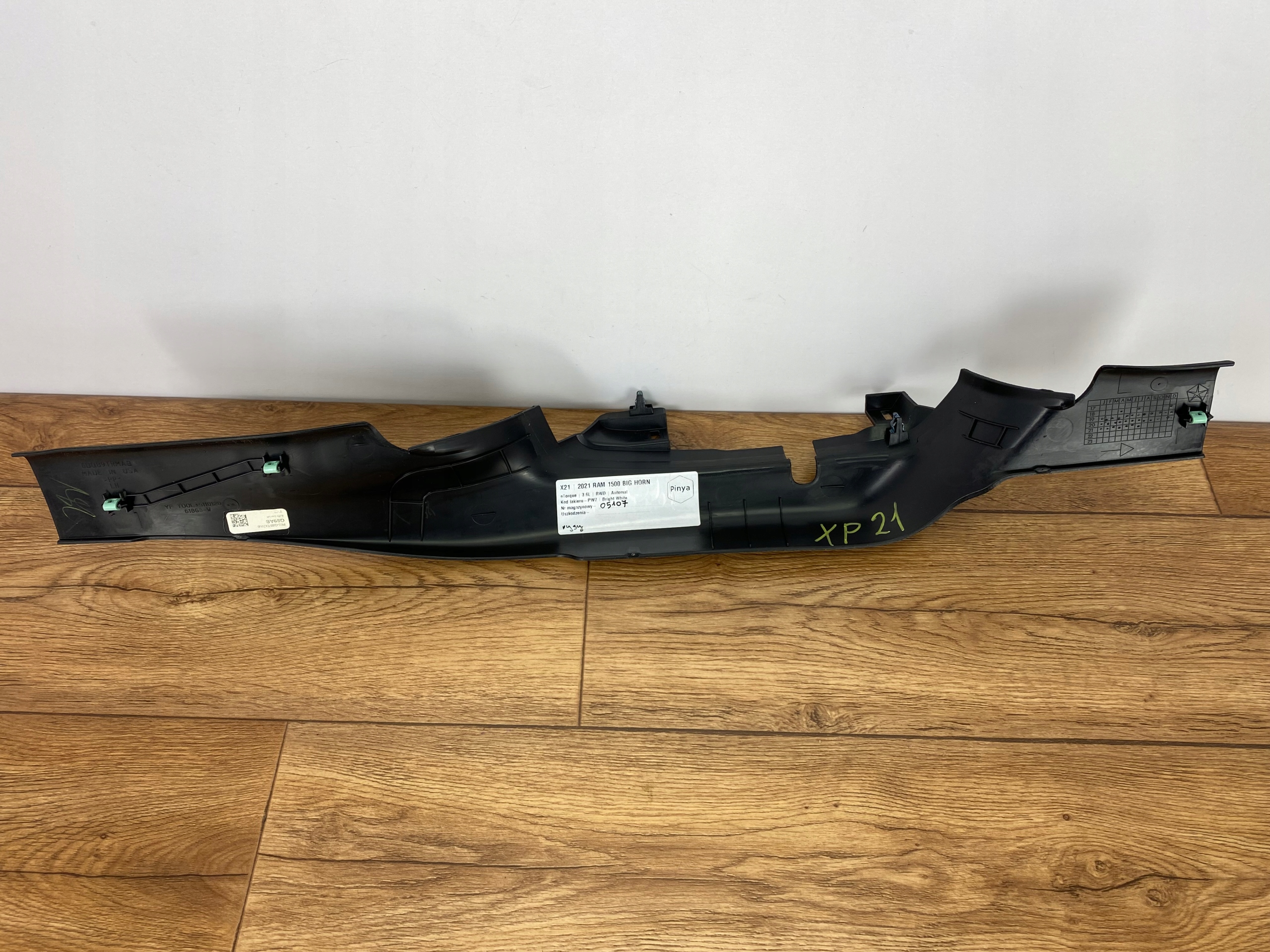 moulding cover threshold Ram 1500 2019+ USA