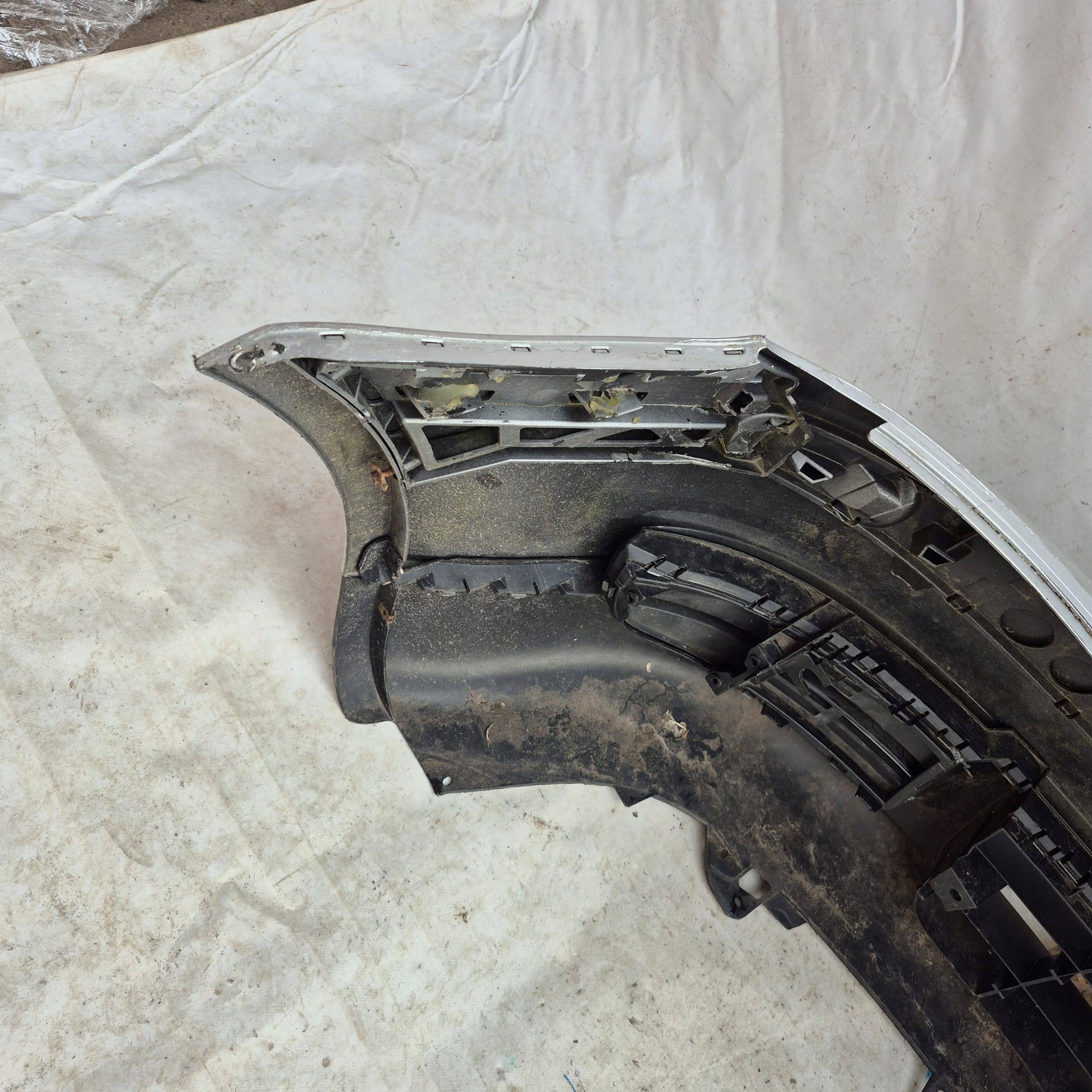 VW TOURAN and 03-06 bumper front front