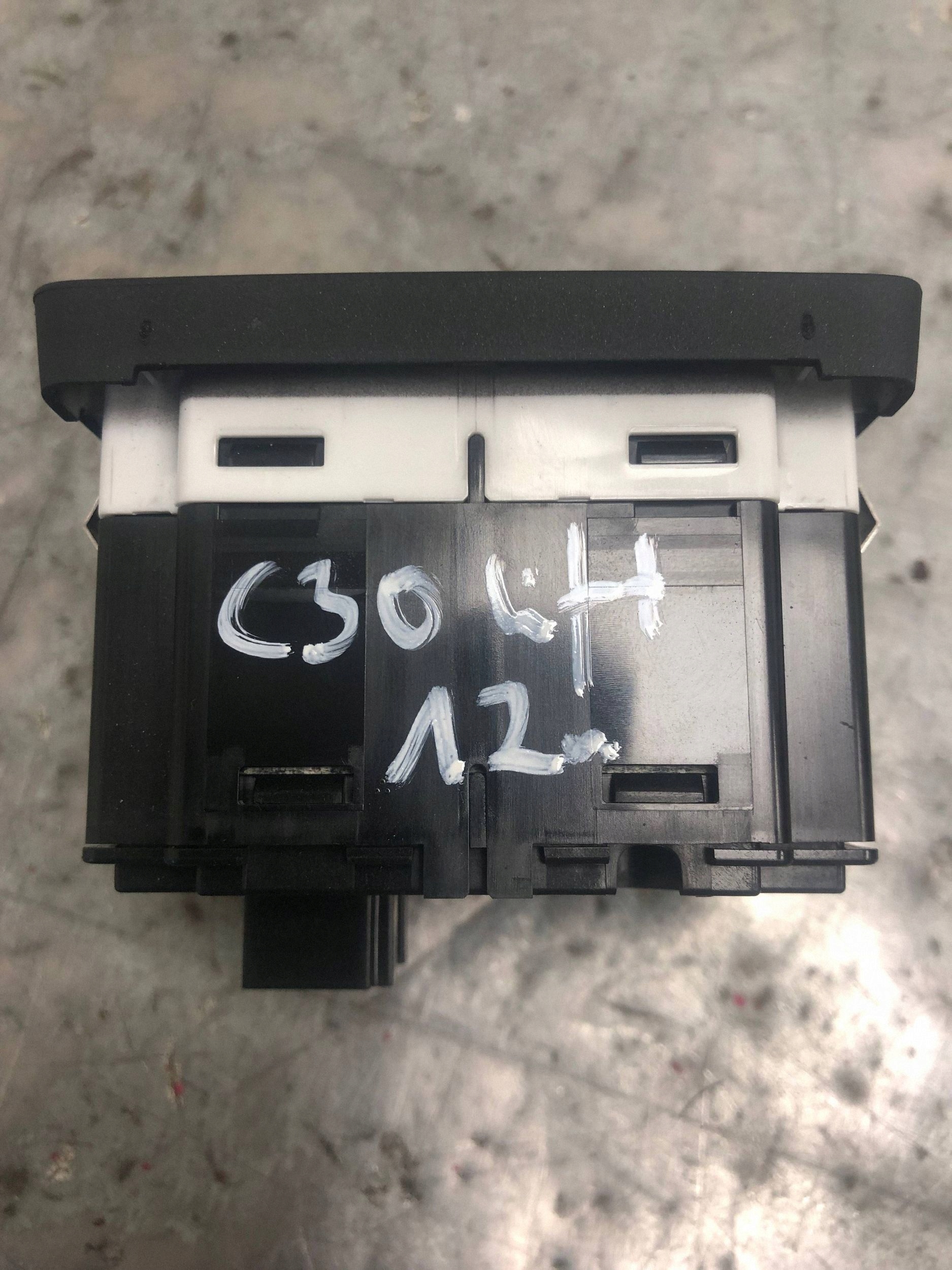 switch light switch VOLVO C30 LIFT 31318937