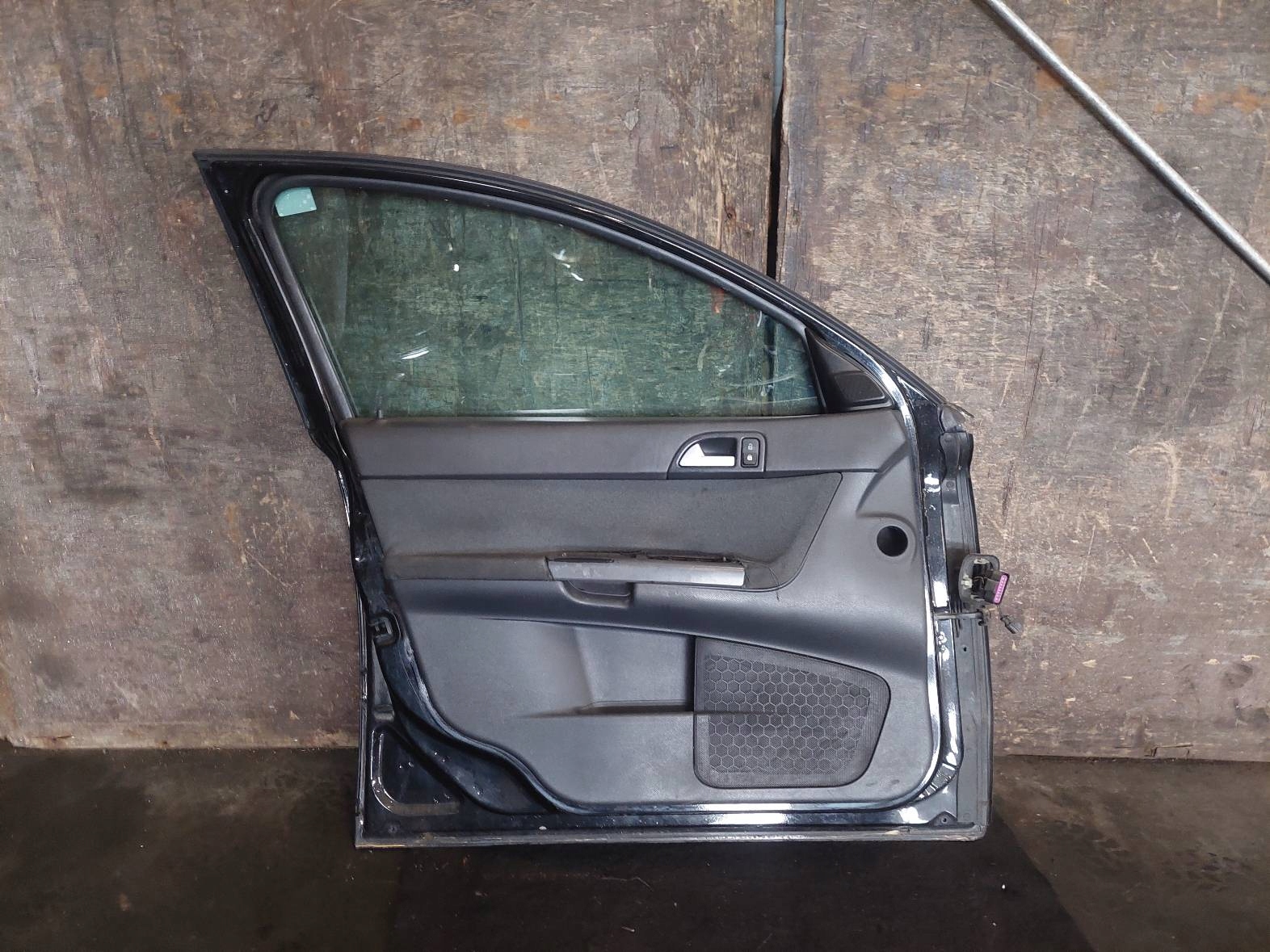 door complete left front VOLVO S40 II 019-26