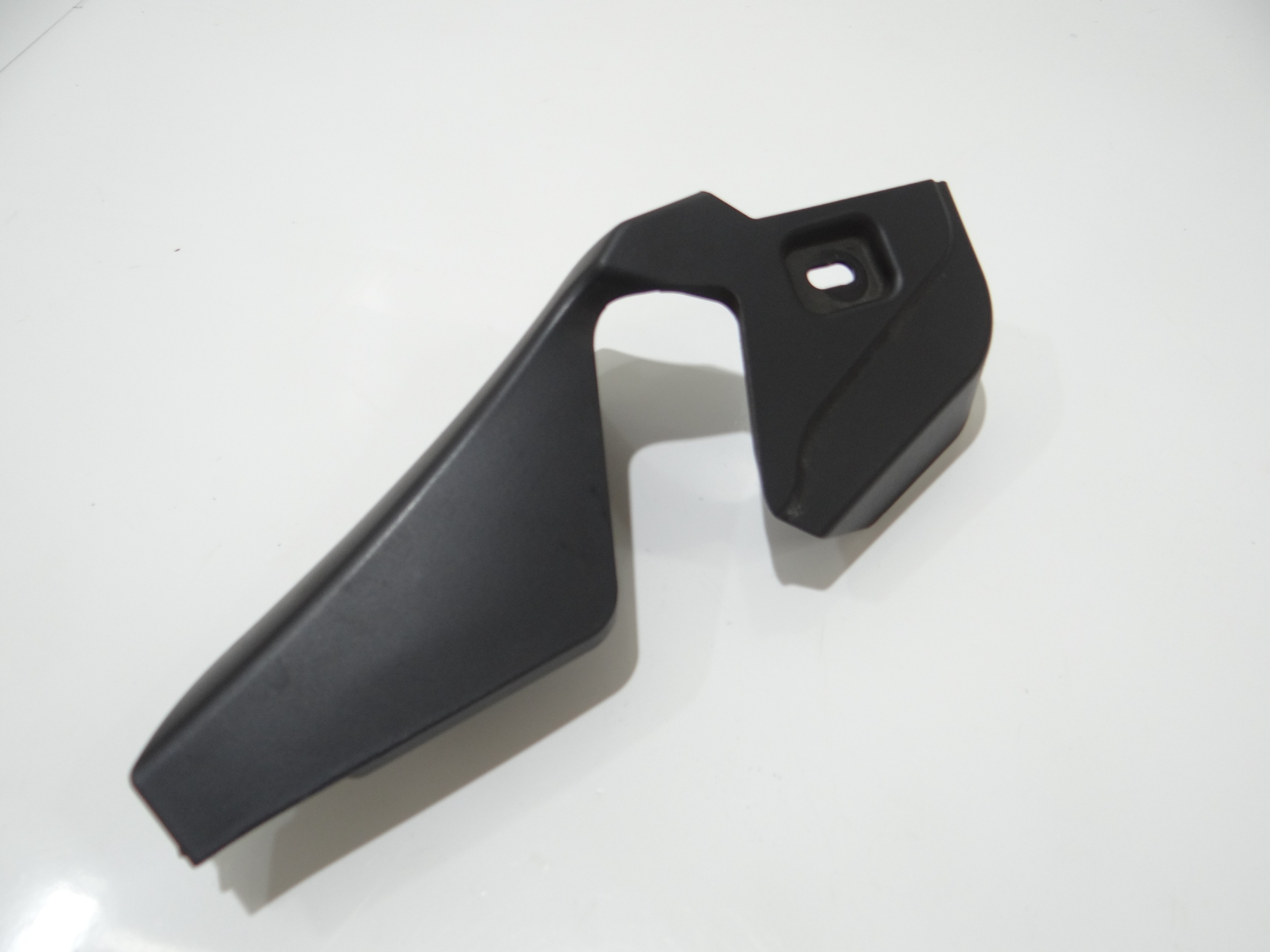 cover ZAGLOWKA left rear part BMW E88 6962893