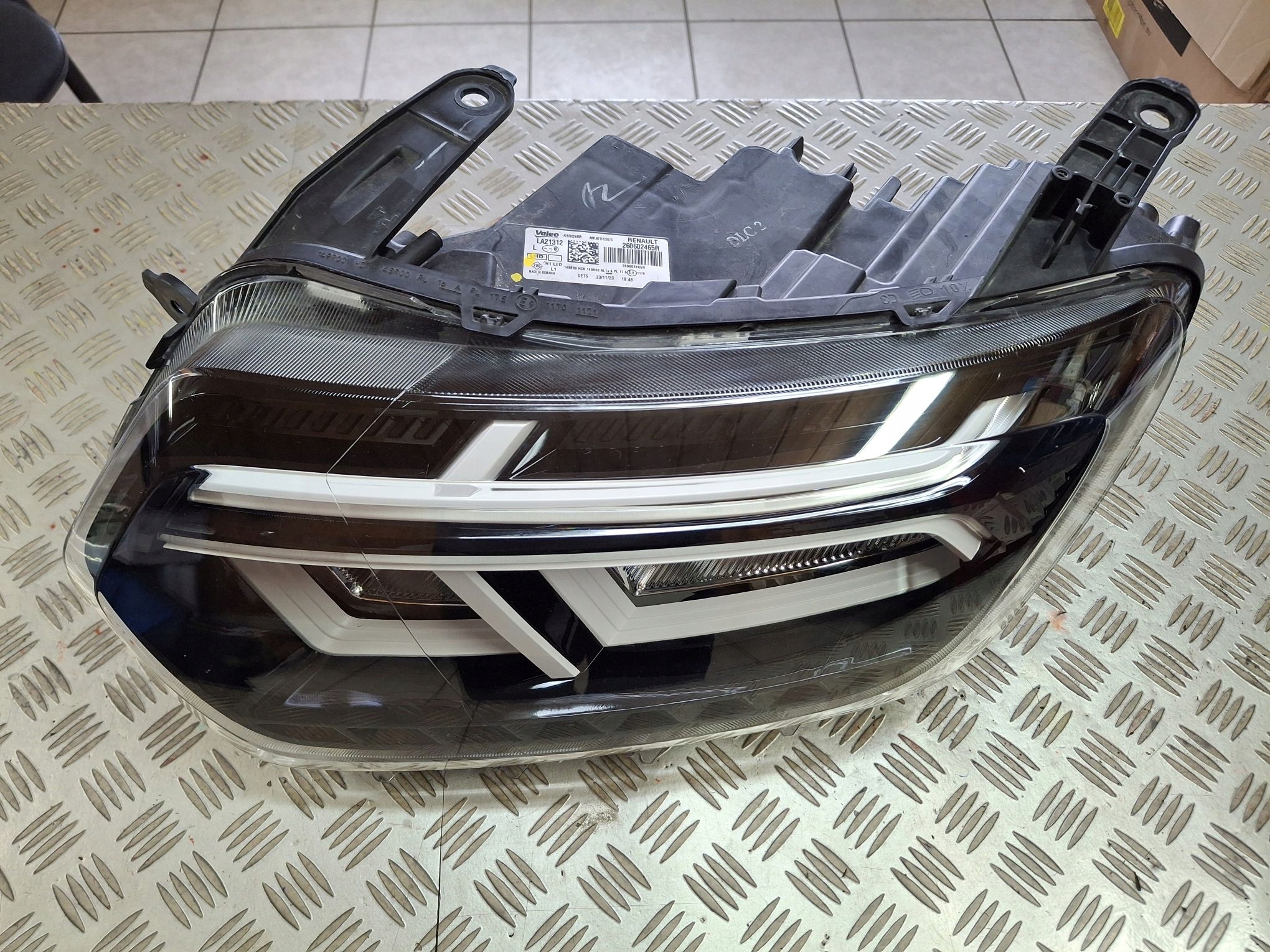 light left front FULL LED DACIA DUSTER II LIFT 2022R->2024R