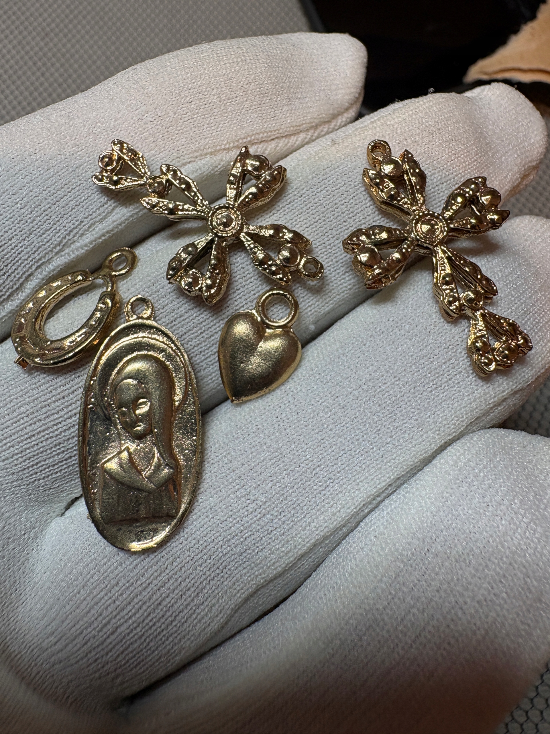 zestaw zawieszek 5 sztuk