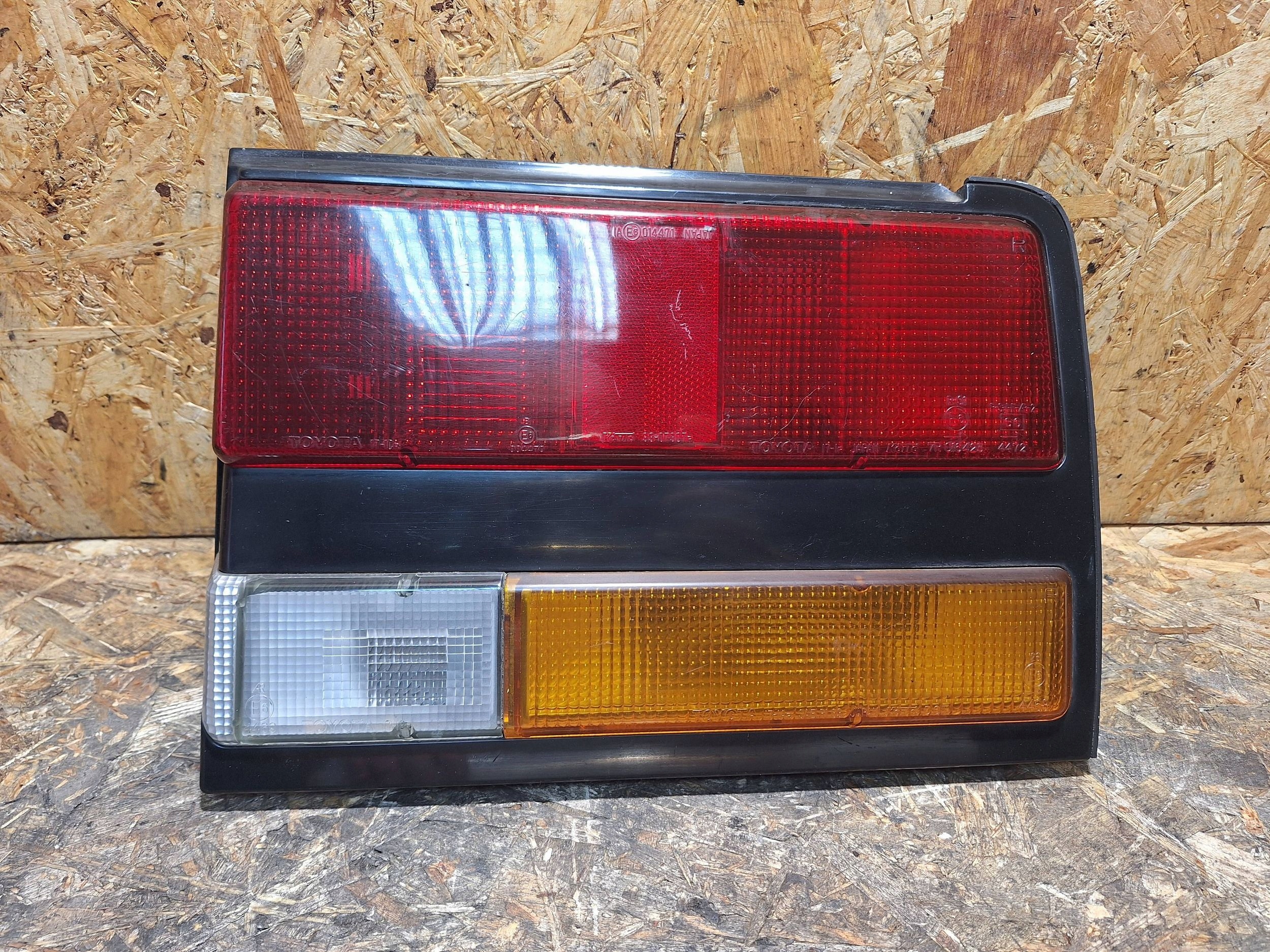 light rear part right TOYOTA MR2 TWIN CAM 16 E-AW10 84-86