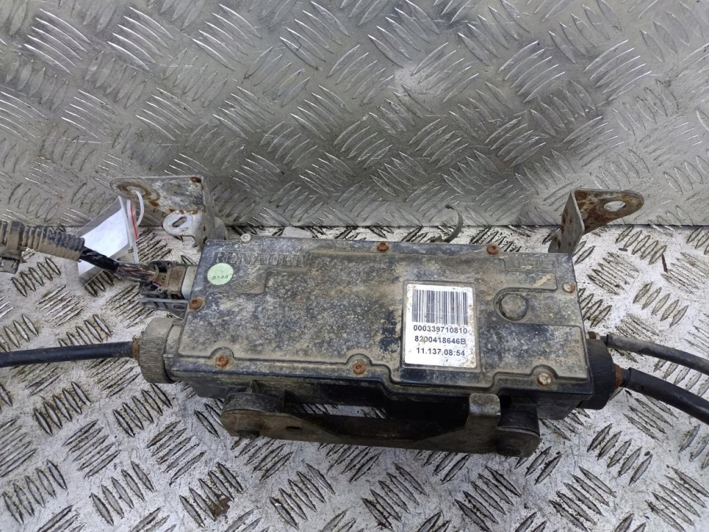 RENAULT ESPACE IV ELEKTRYCZNY HAMULEC POSTOJOWY 8200418646B Numer katalogowy części 01