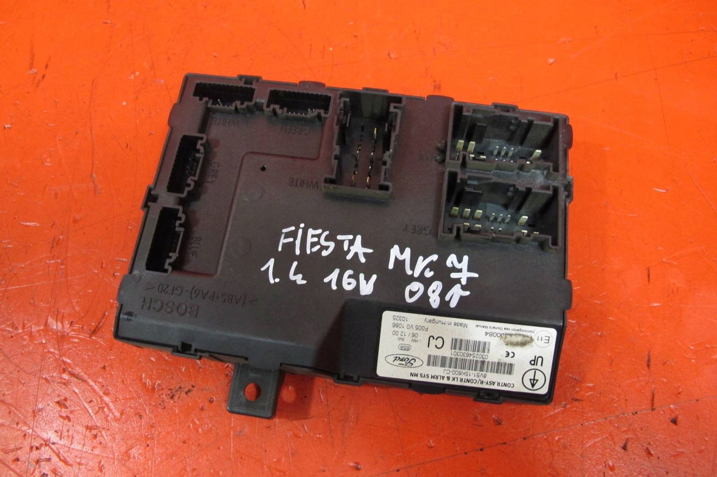 Ford Fiesta MK7 JA8 08- module control unit KOMFORTU 8V51-15K600-CJ