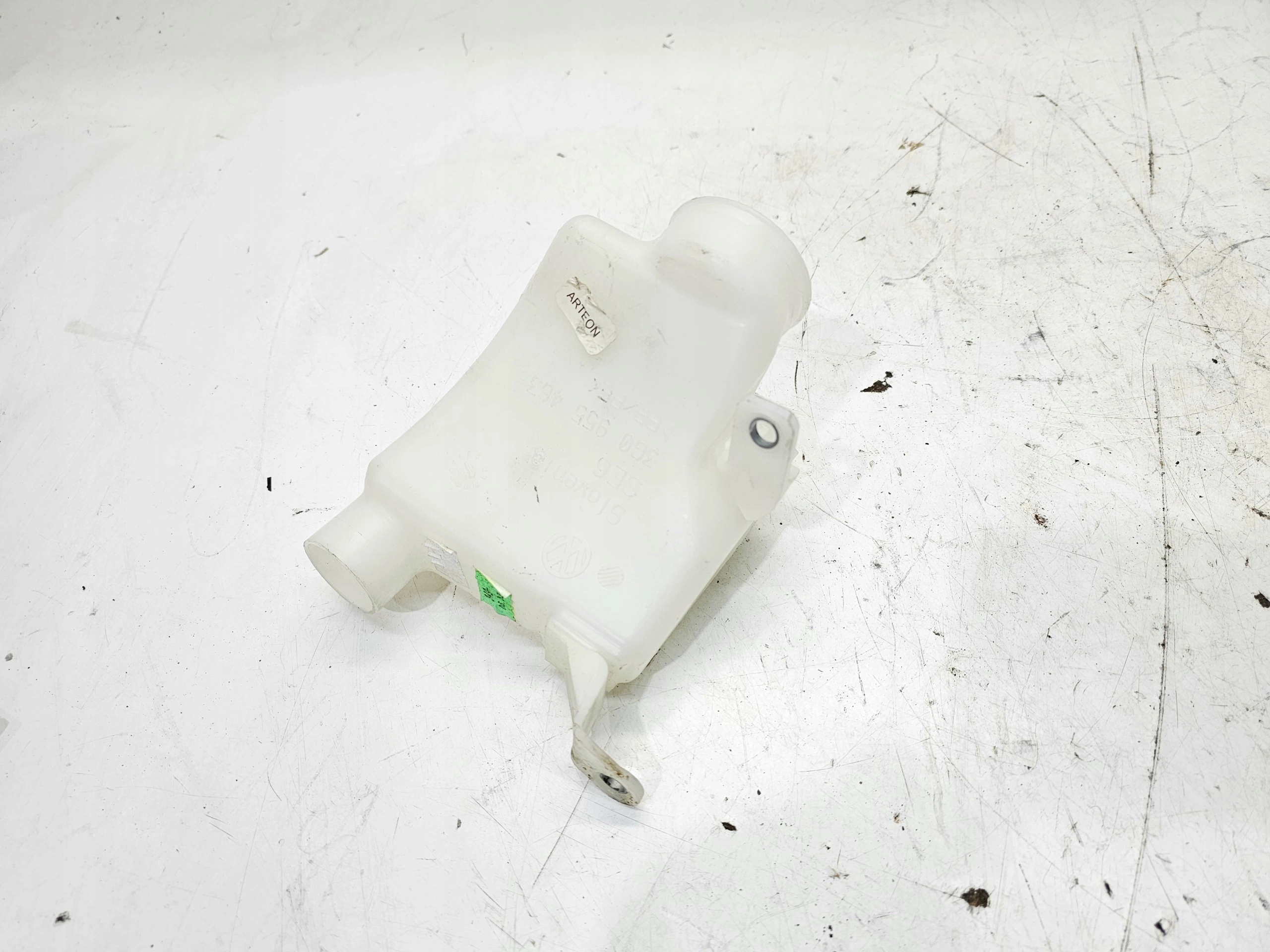 auxiliary tank washers VW TIGUAN 3G0955463
