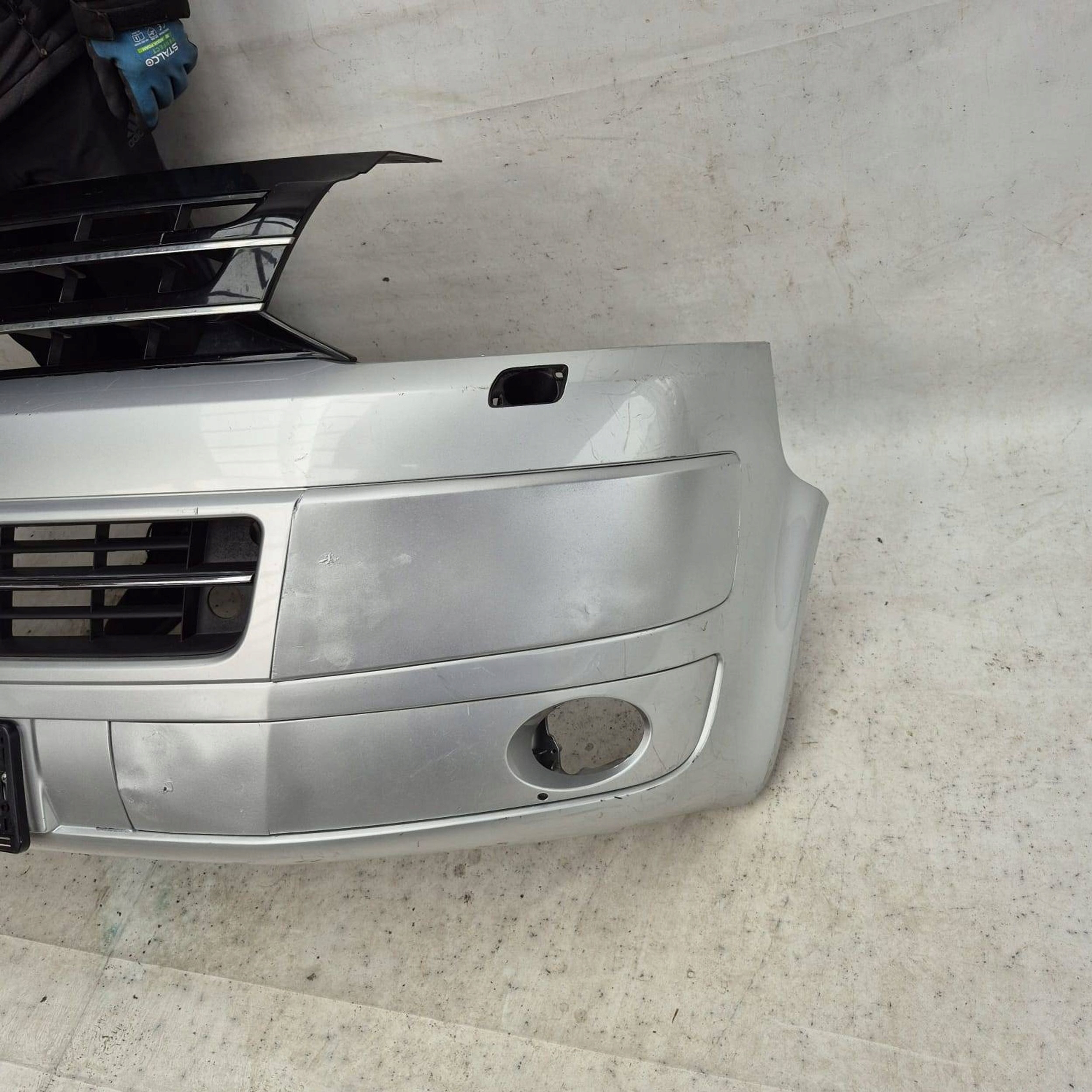 VW T5 MULTIVAN LIFT 09-15 nárazník předek přední SPR
