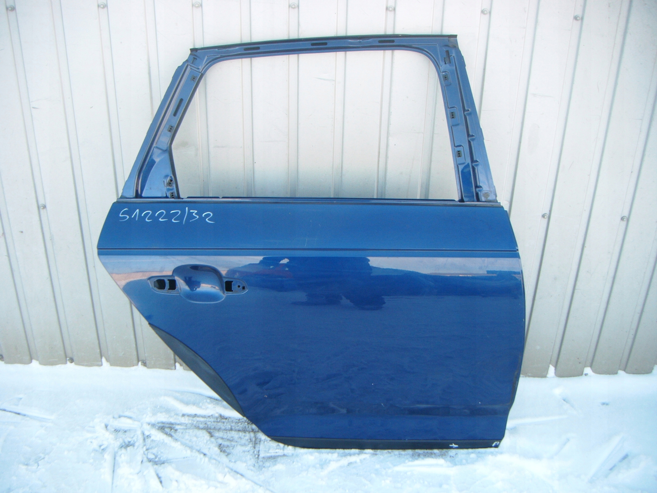 AUDI A4 B9 8W ALLROAD 15-19 DRZWI PRAWY TYŁ