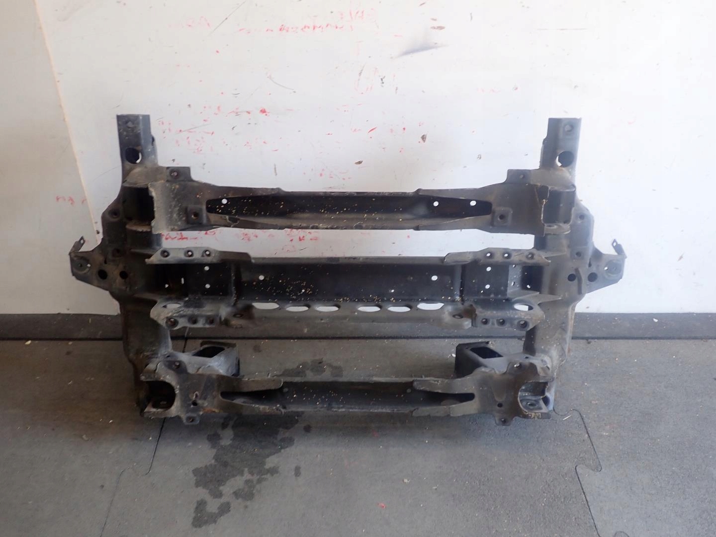 A9063302001 - Колиска сани коляска MERCEDES SPRINTER W906 A906