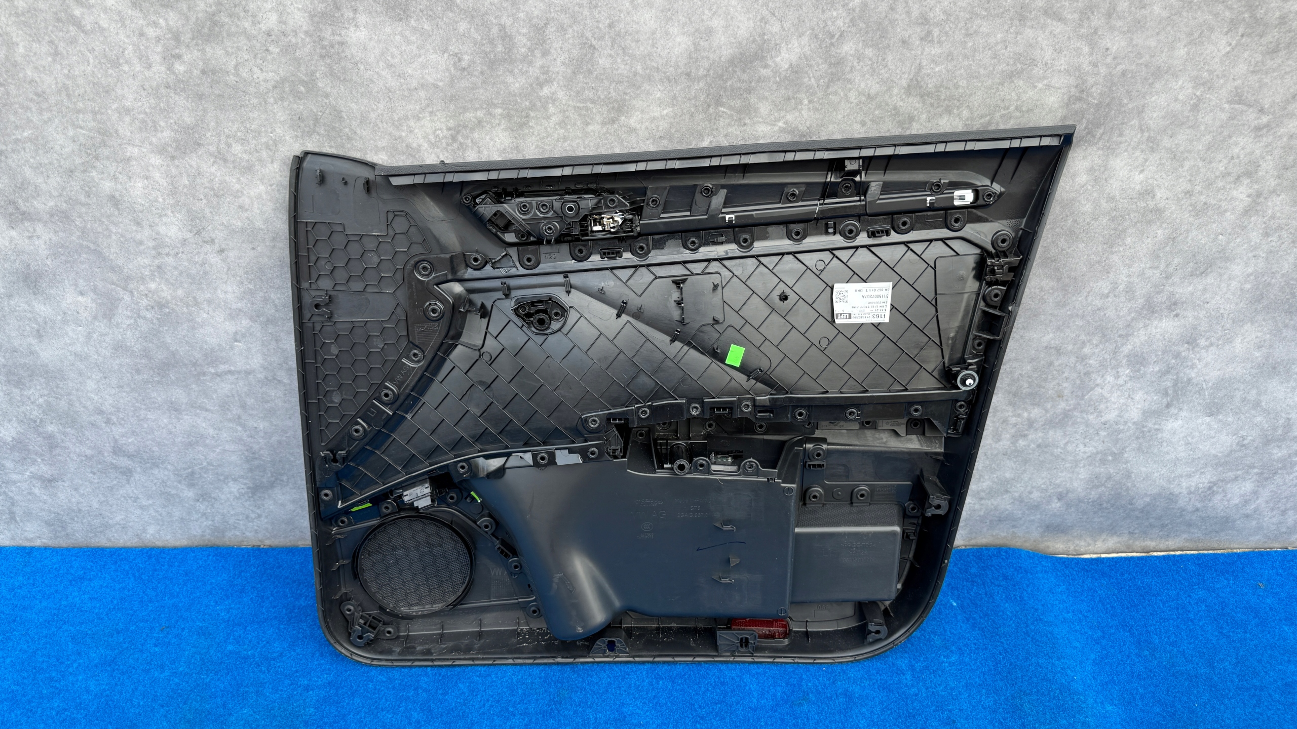 upholstery door left front handle moulding VW T-ROC 2GA867011 PAK1/SI7