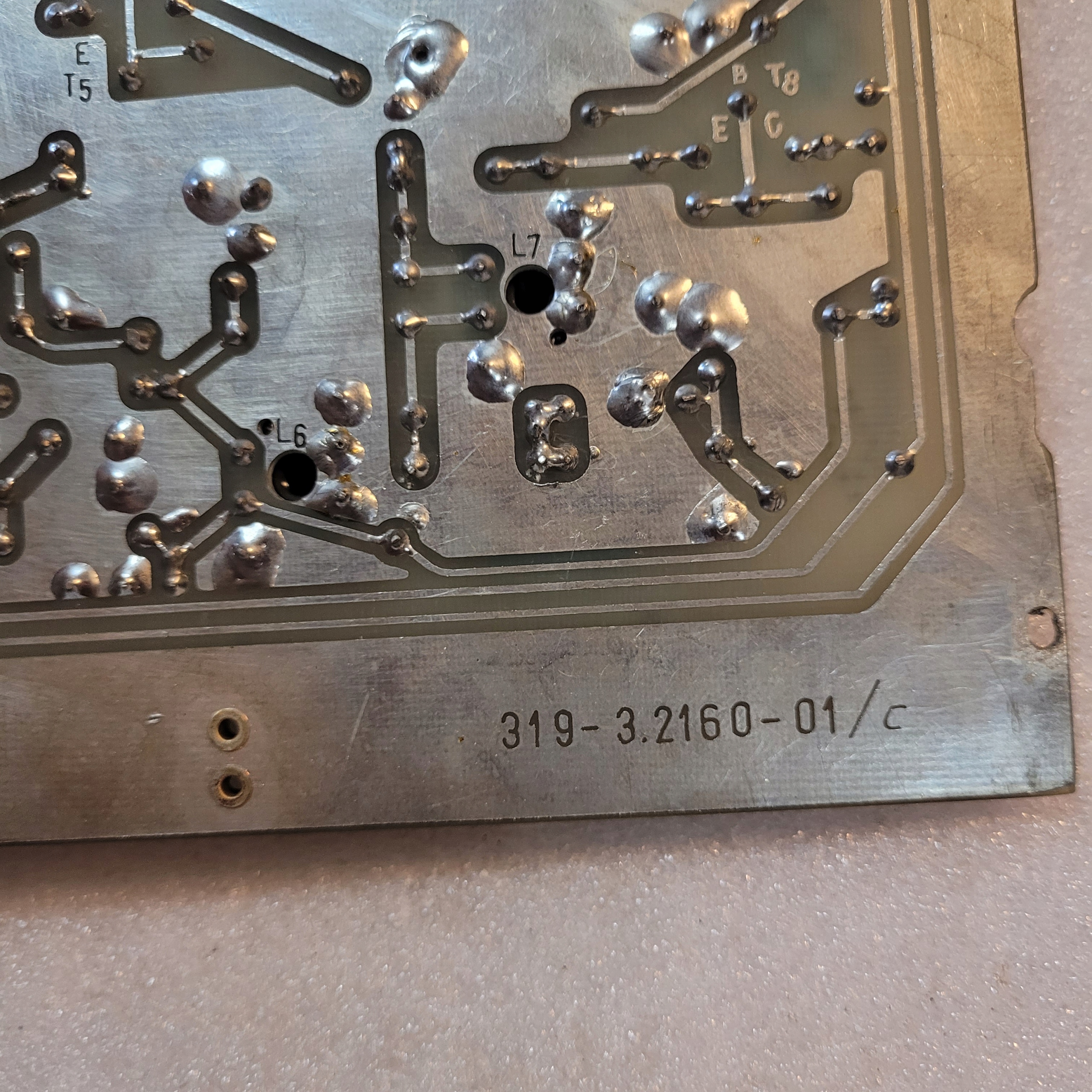 Kryształowy filtr pasmowo-przepustowy 10,7 MHz płytka 319-3.2160-01/c Kod producenta 319-3.2160-01/c