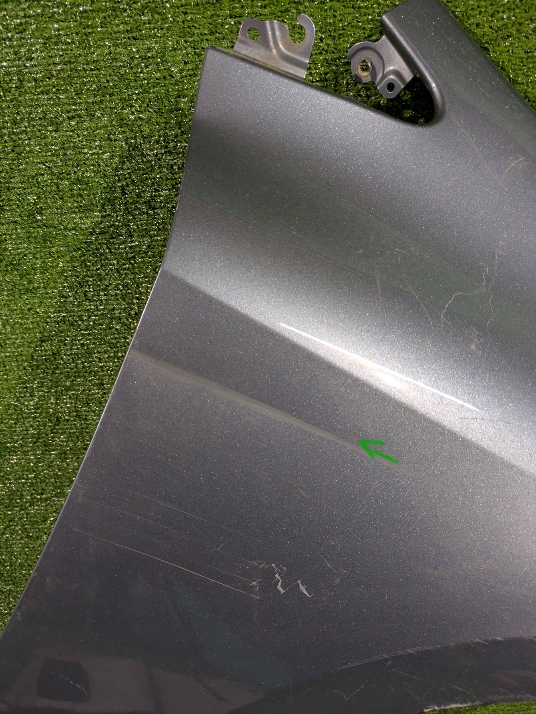 fender front right front TOYOTA COROLLA E21 sedan NR.277