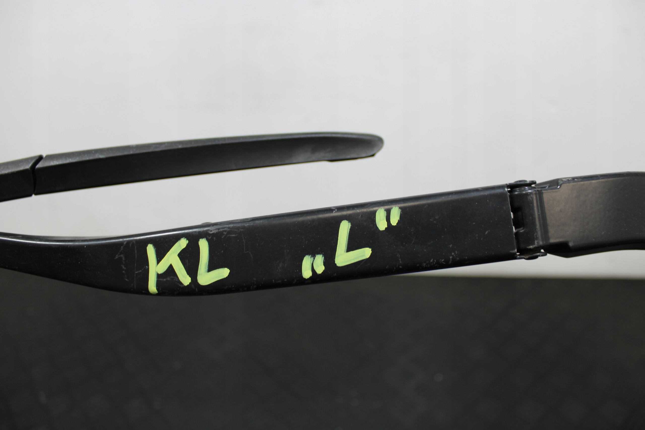 wiper arm wiper left JEEP CHEROKEE V 5 KL