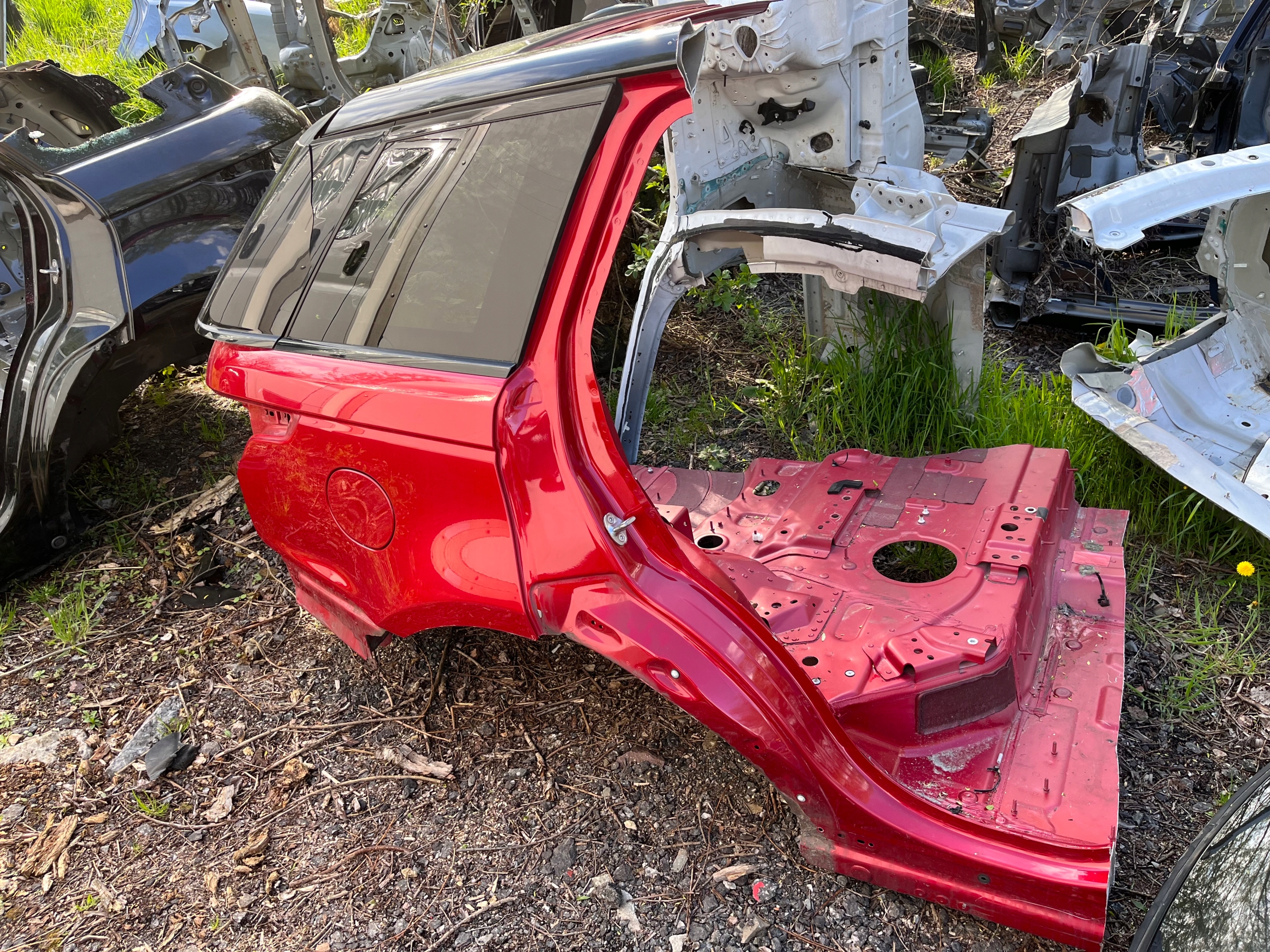 ROVER SPORT L494 ЧЕТВЕРТЬ ЗАД. ПРАВА КРЫЛО СТОЙКА