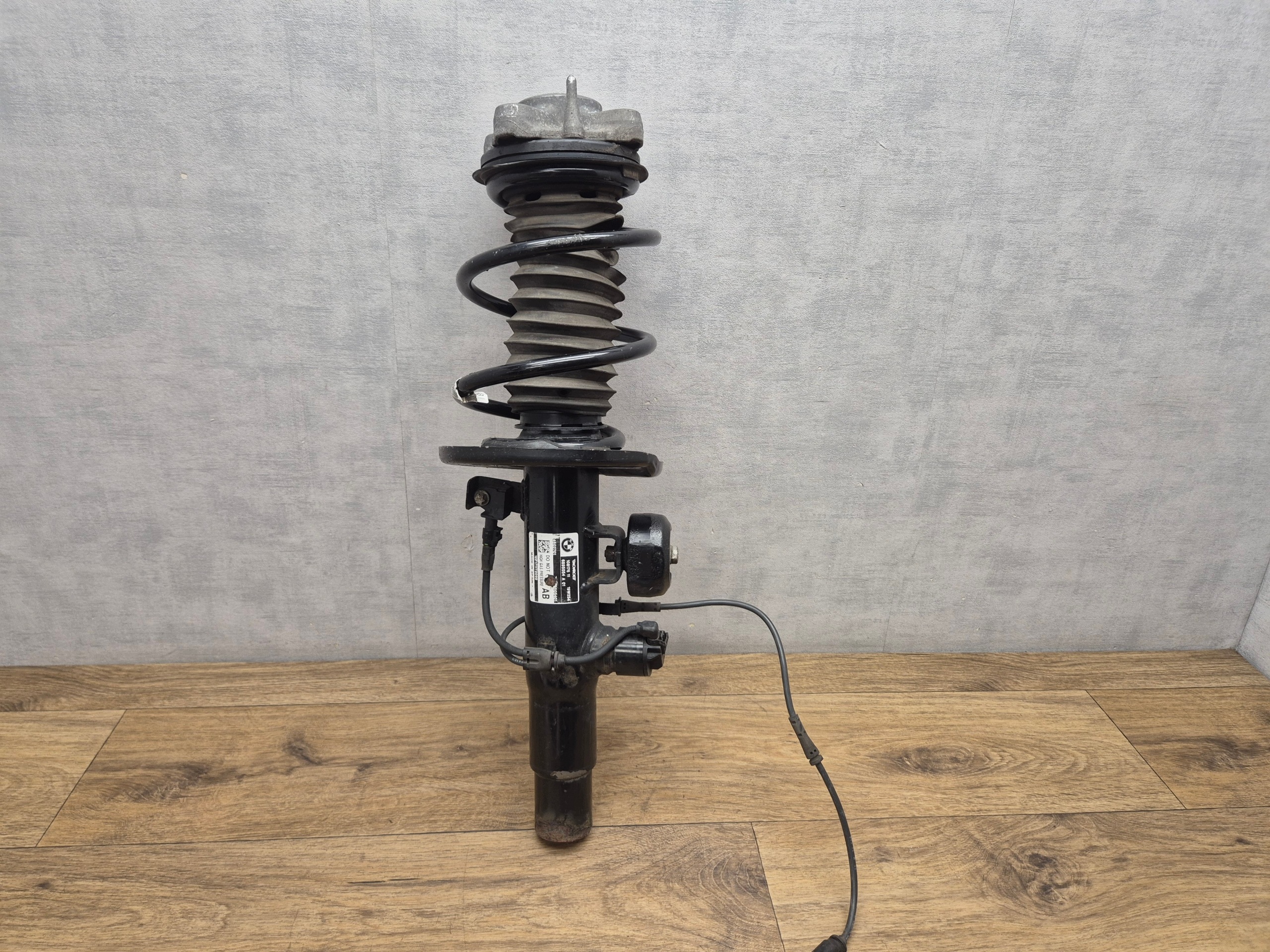 BMW 3 G20 shock absorber RWD right front front VDC 6895054