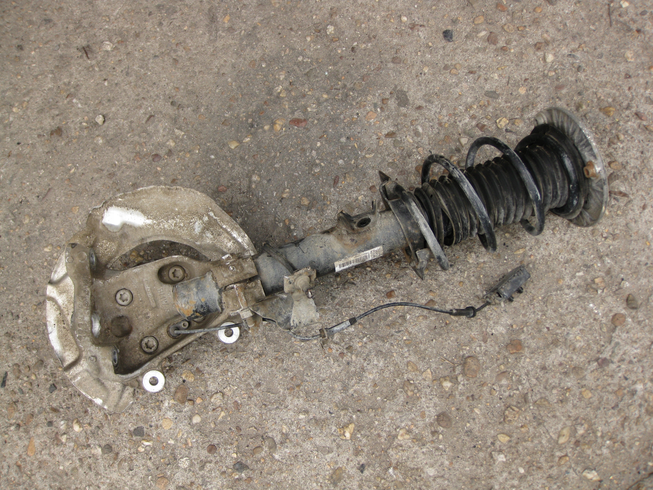 BMW F20 1.6i 14R McPherson right front 6862171