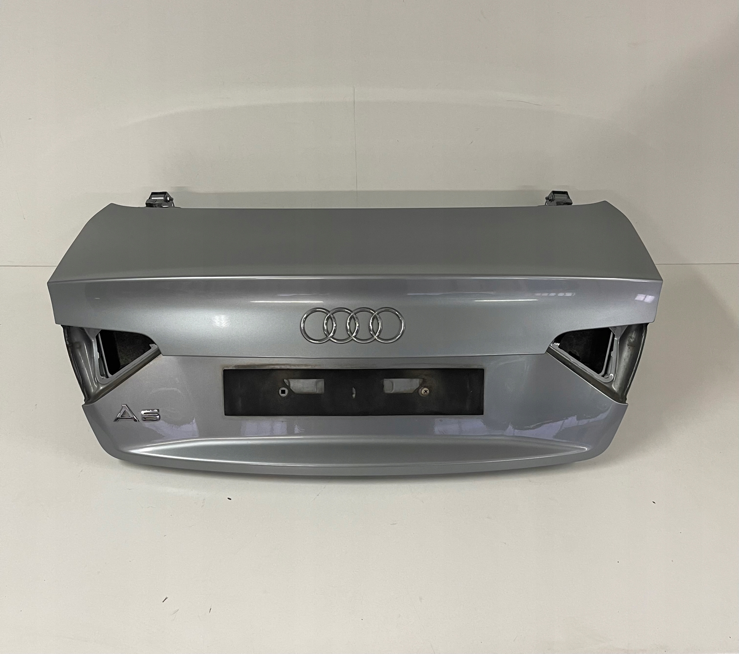 AUDI A5 8T COUPE trunk door cover boot rear part LY7G