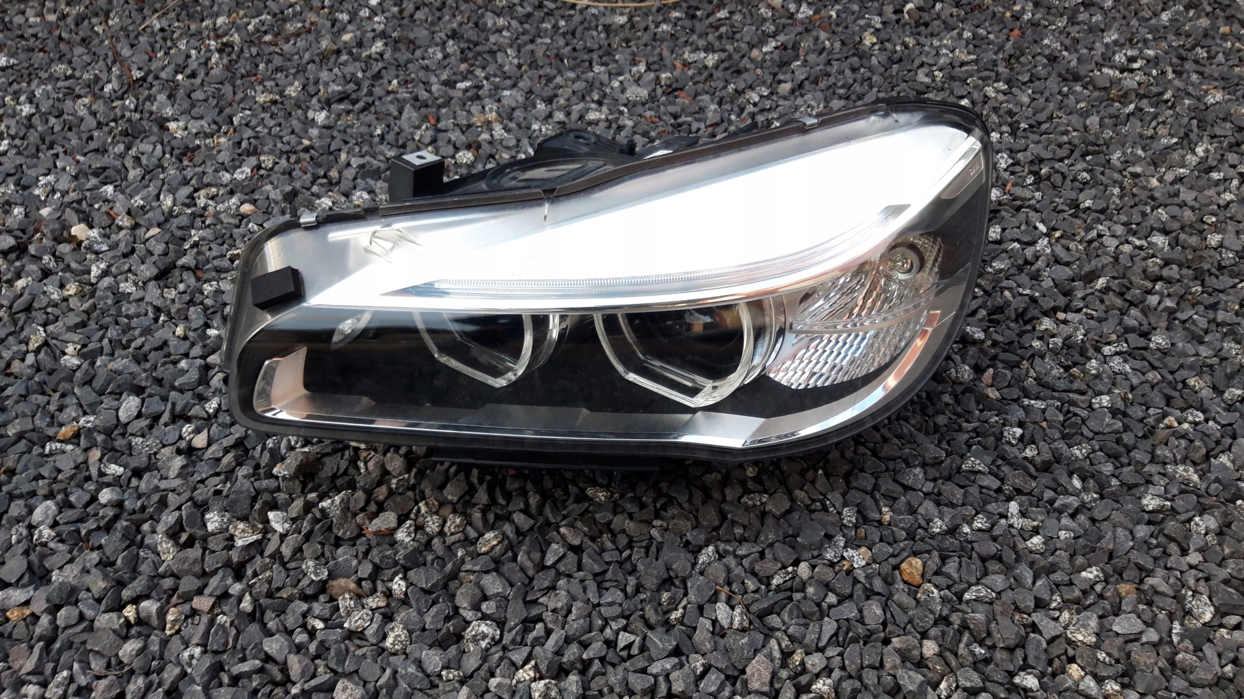 bmw 2 f46 full led idealna lewa europa