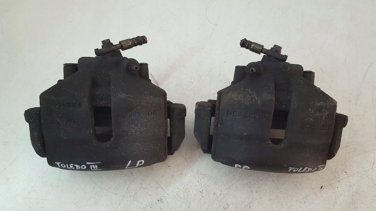 caliper front right left Seat Toledo III 2,0 TSI