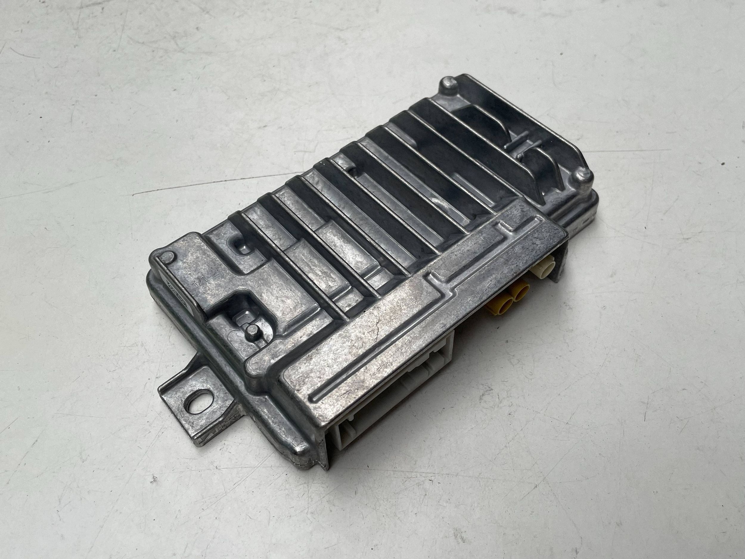 Mercedes-Benz W247 control unit module PDC A0009003949 !J